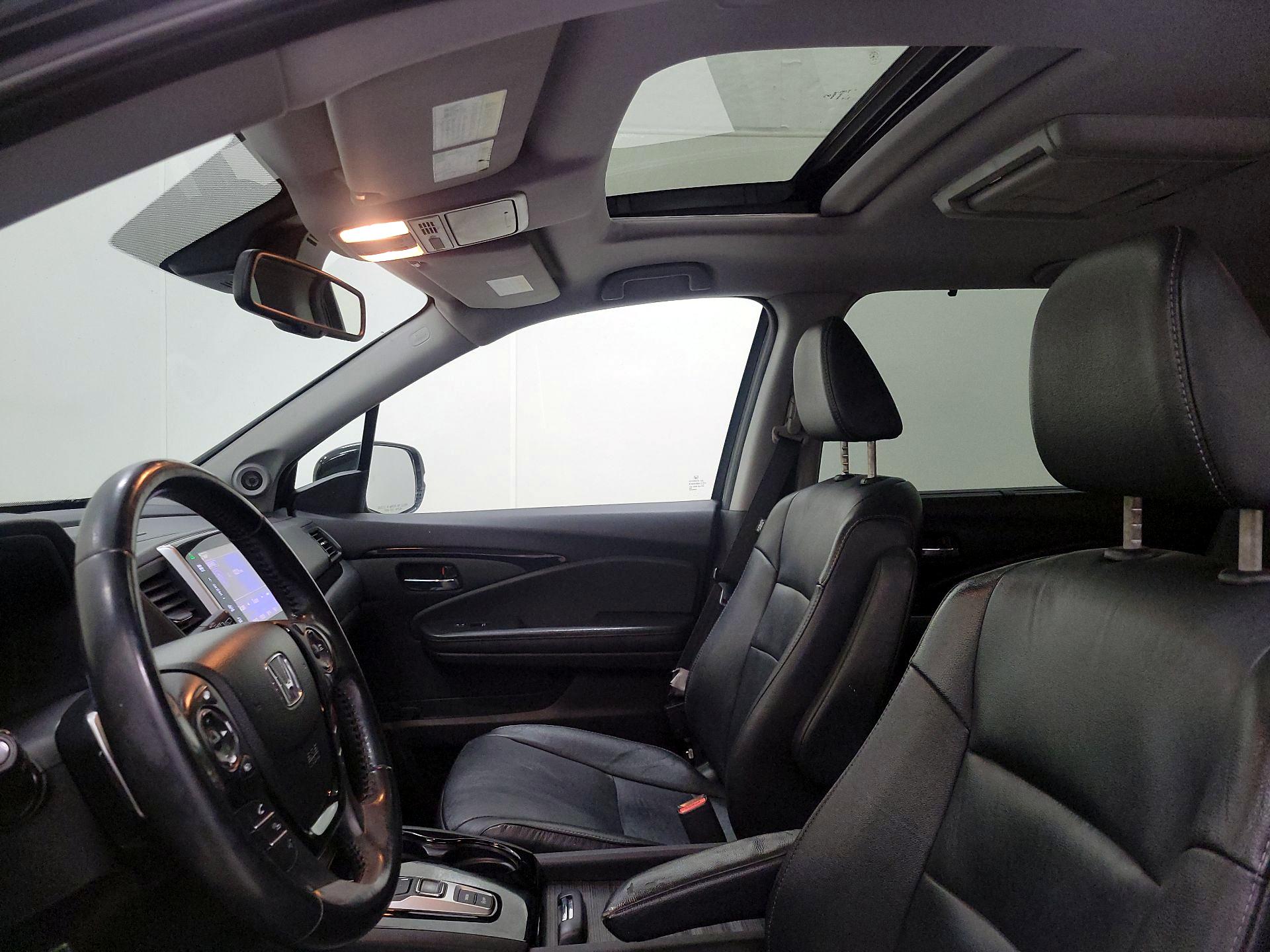 Thumbnail: 2016 Honda Pilot - 20