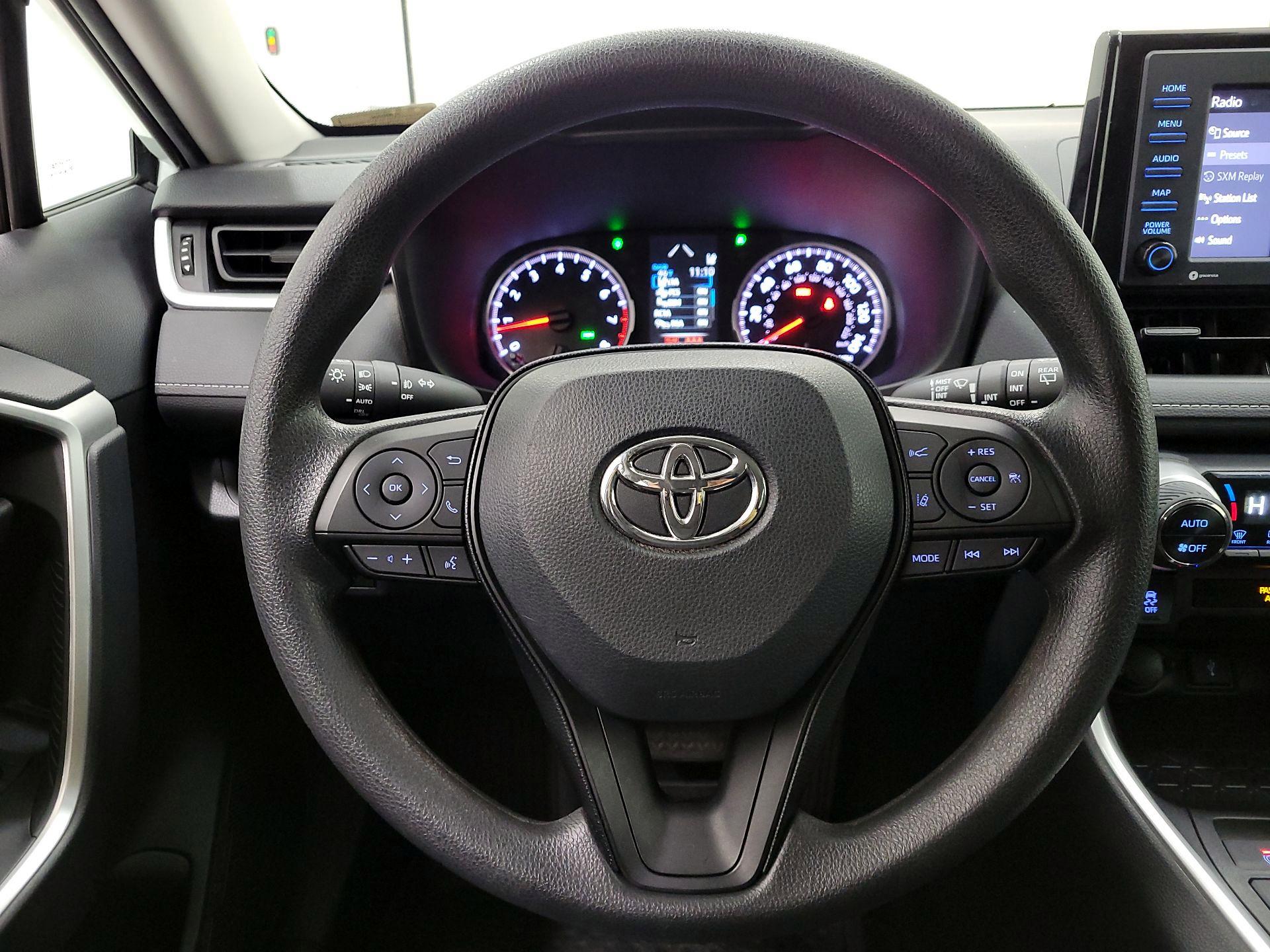 Thumbnail: 2020 Toyota RAV4 - 10