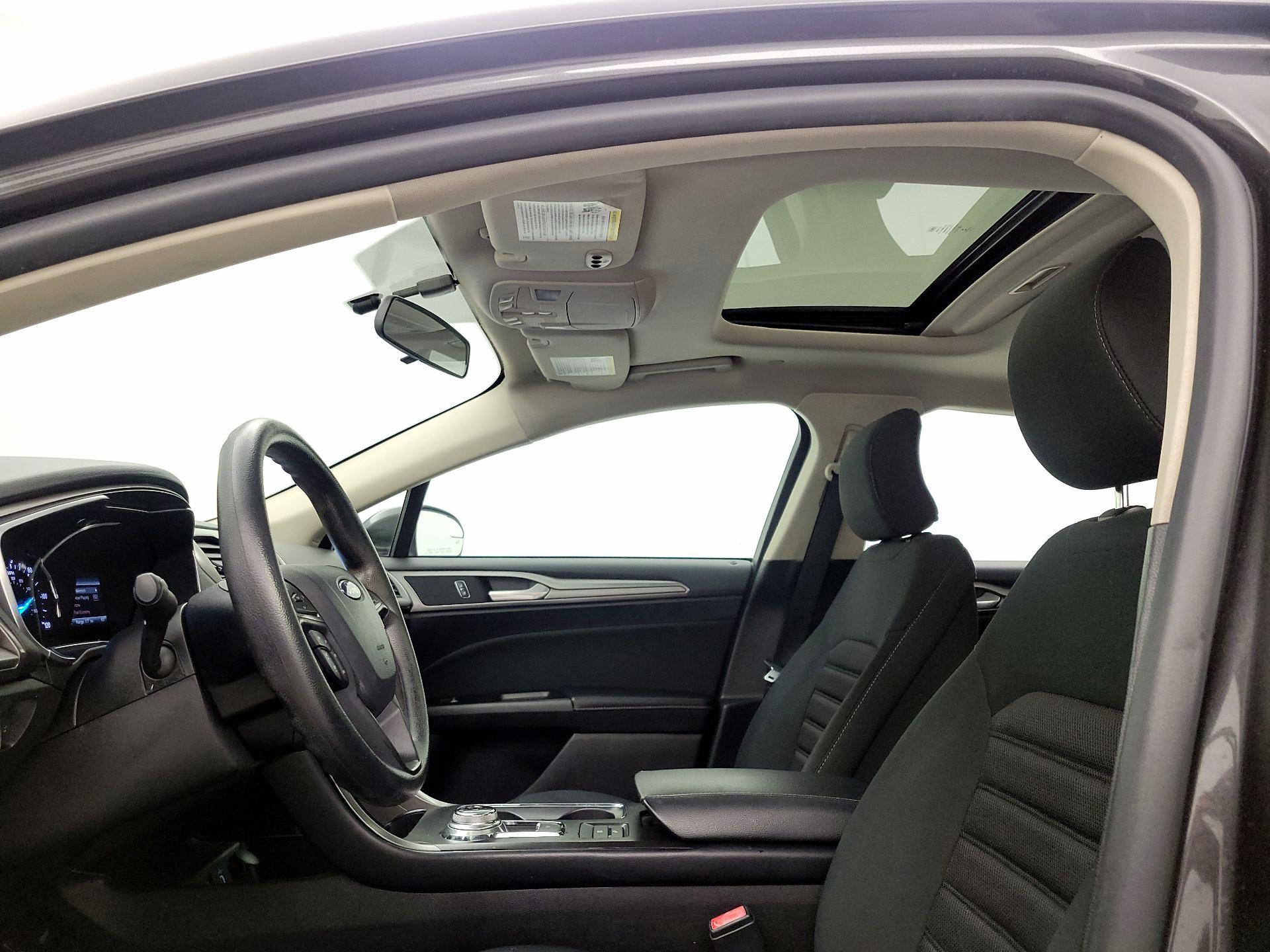 Thumbnail: 2017 Ford Fusion - 20