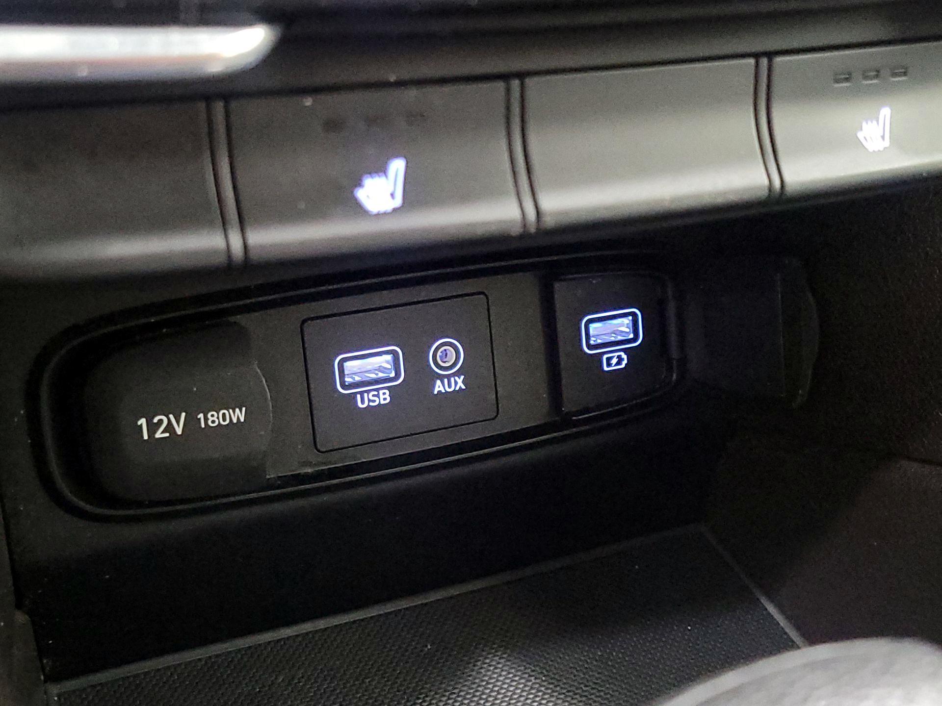 Thumbnail: 2020 Hyundai Santa Fe - 18