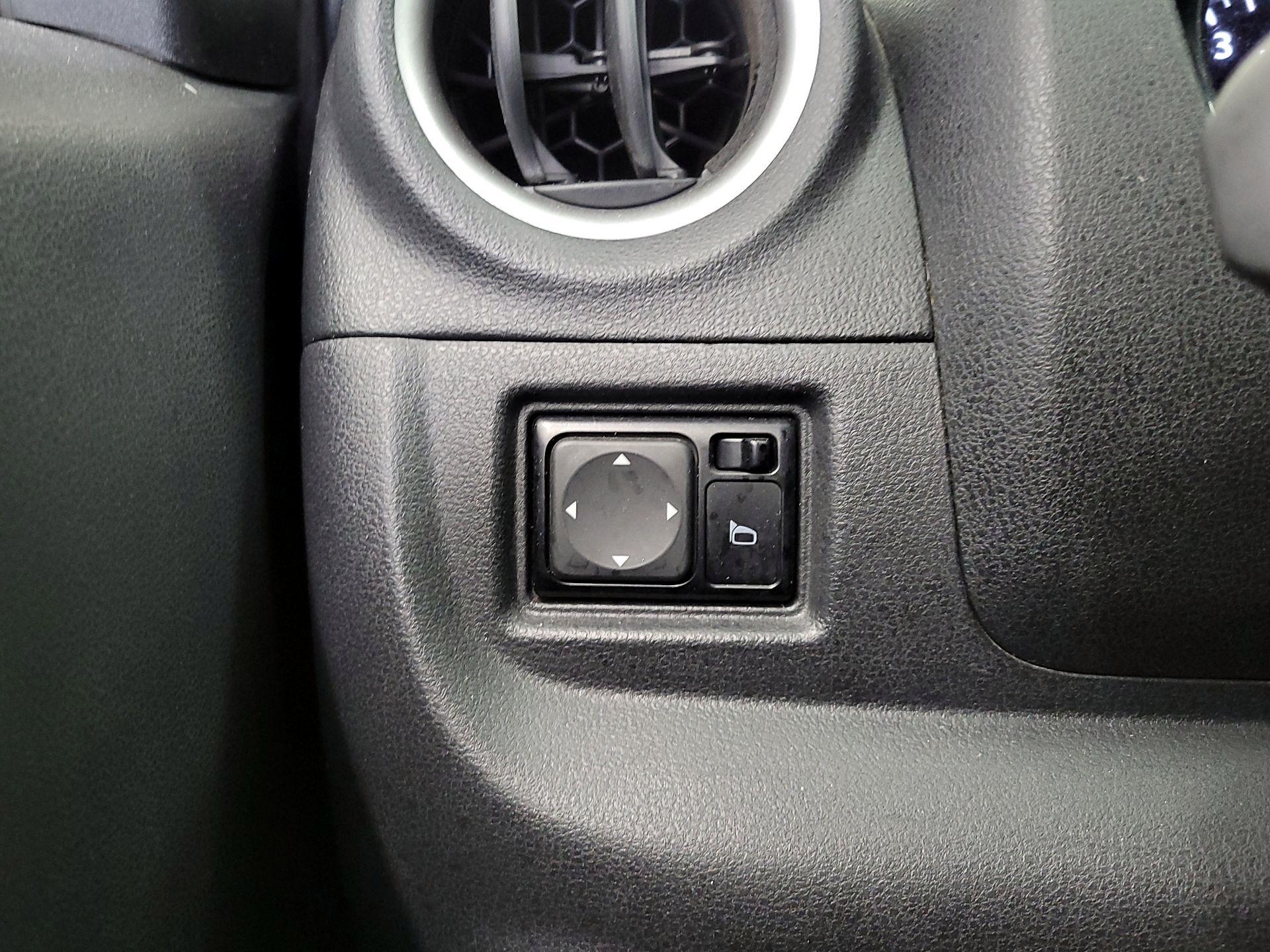 Thumbnail: 2015 Nissan Versa - 13