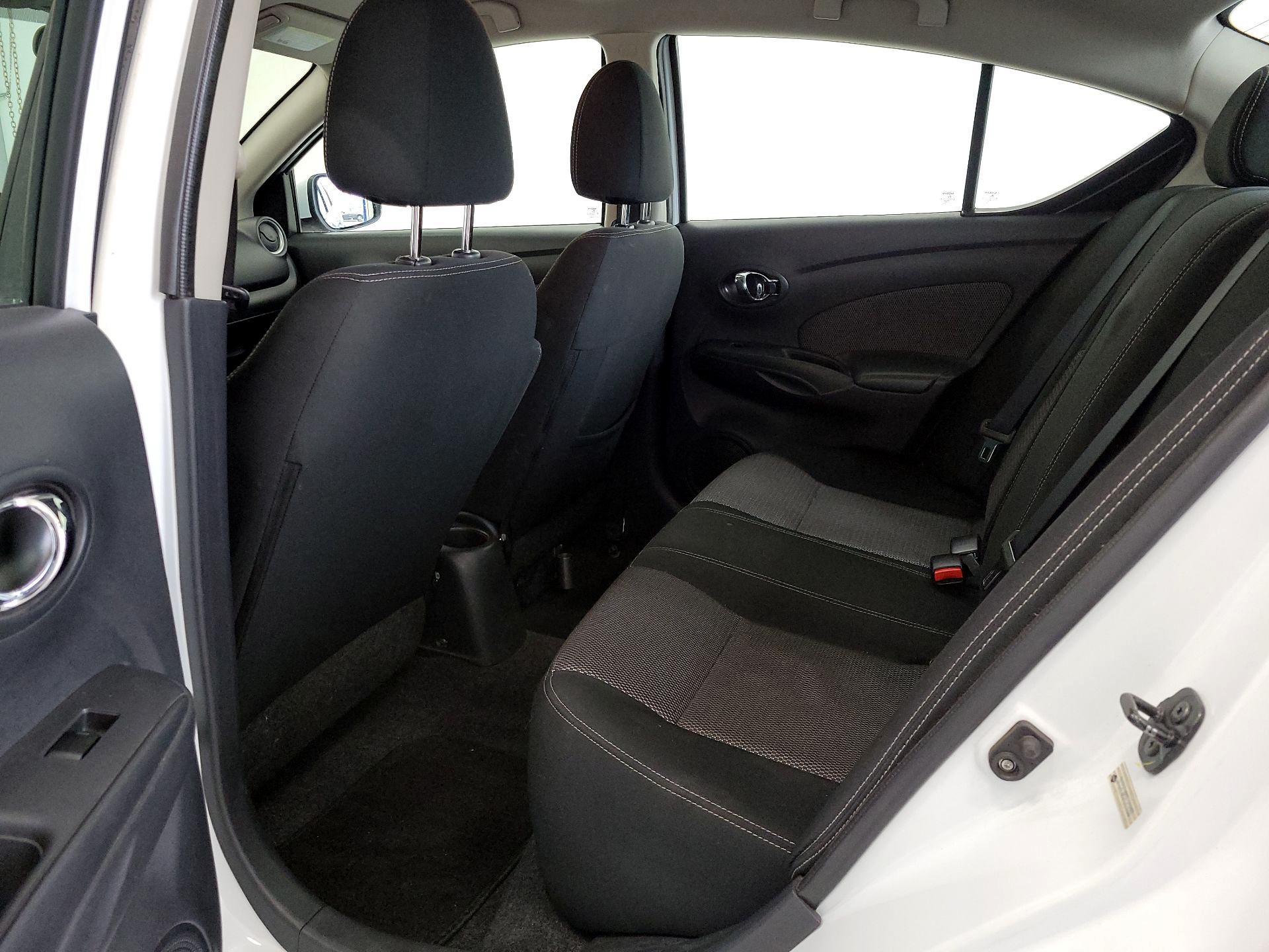 Thumbnail: 2015 Nissan Versa - 18