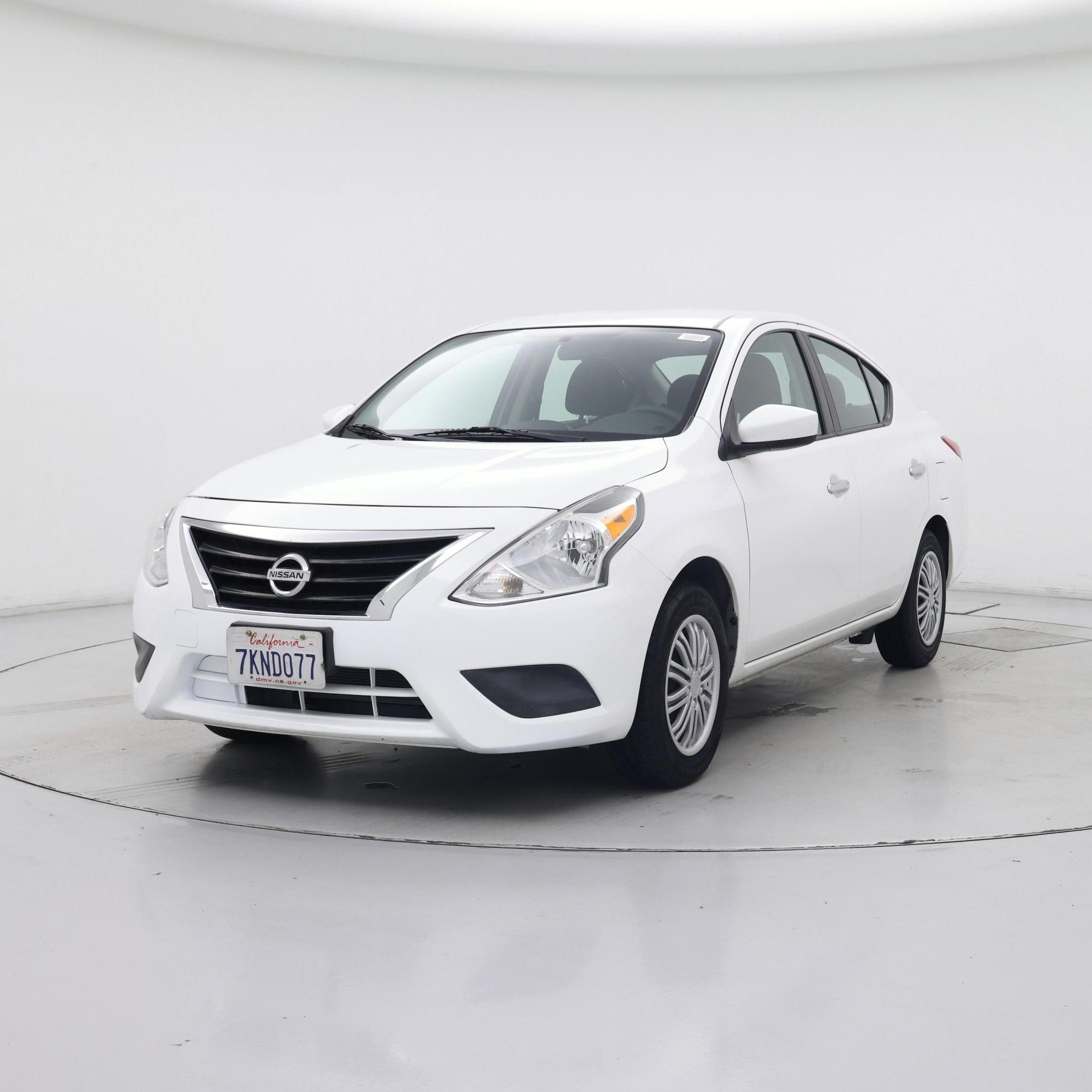 Thumbnail: 2015 Nissan Versa - 4
