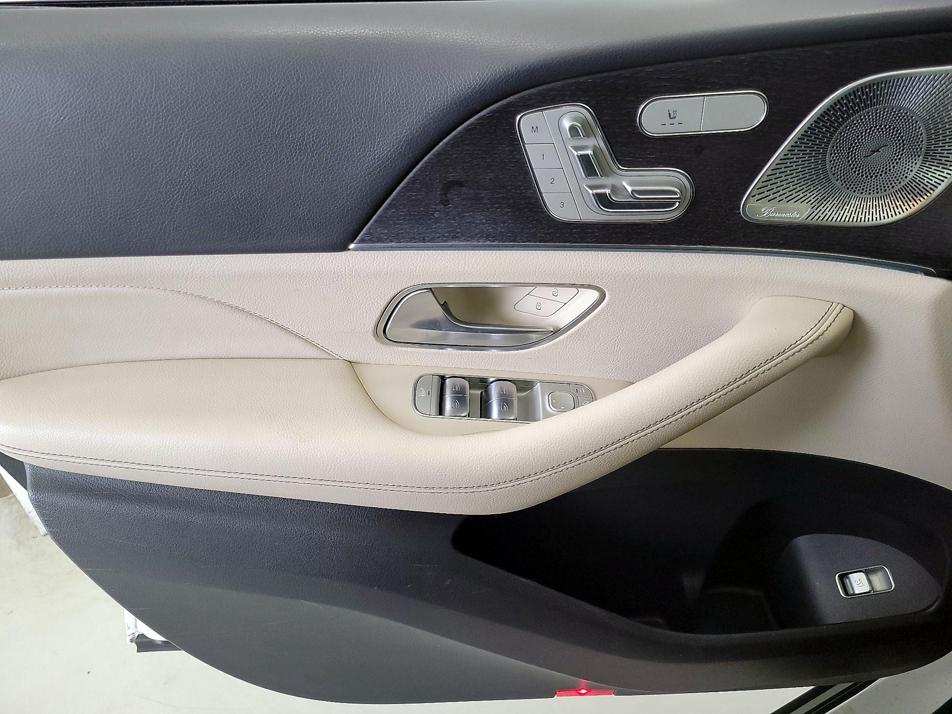 Thumbnail: 2020 Mercedes-Benz GLE - 12