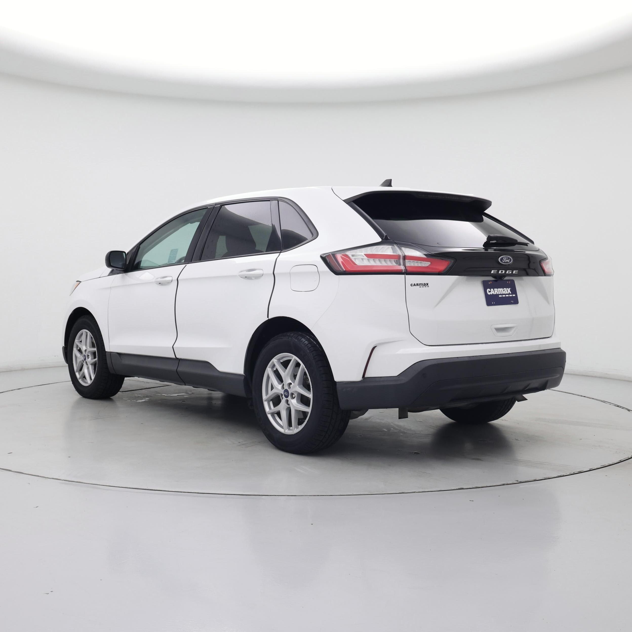 Thumbnail: 2021 Ford Edge - 2