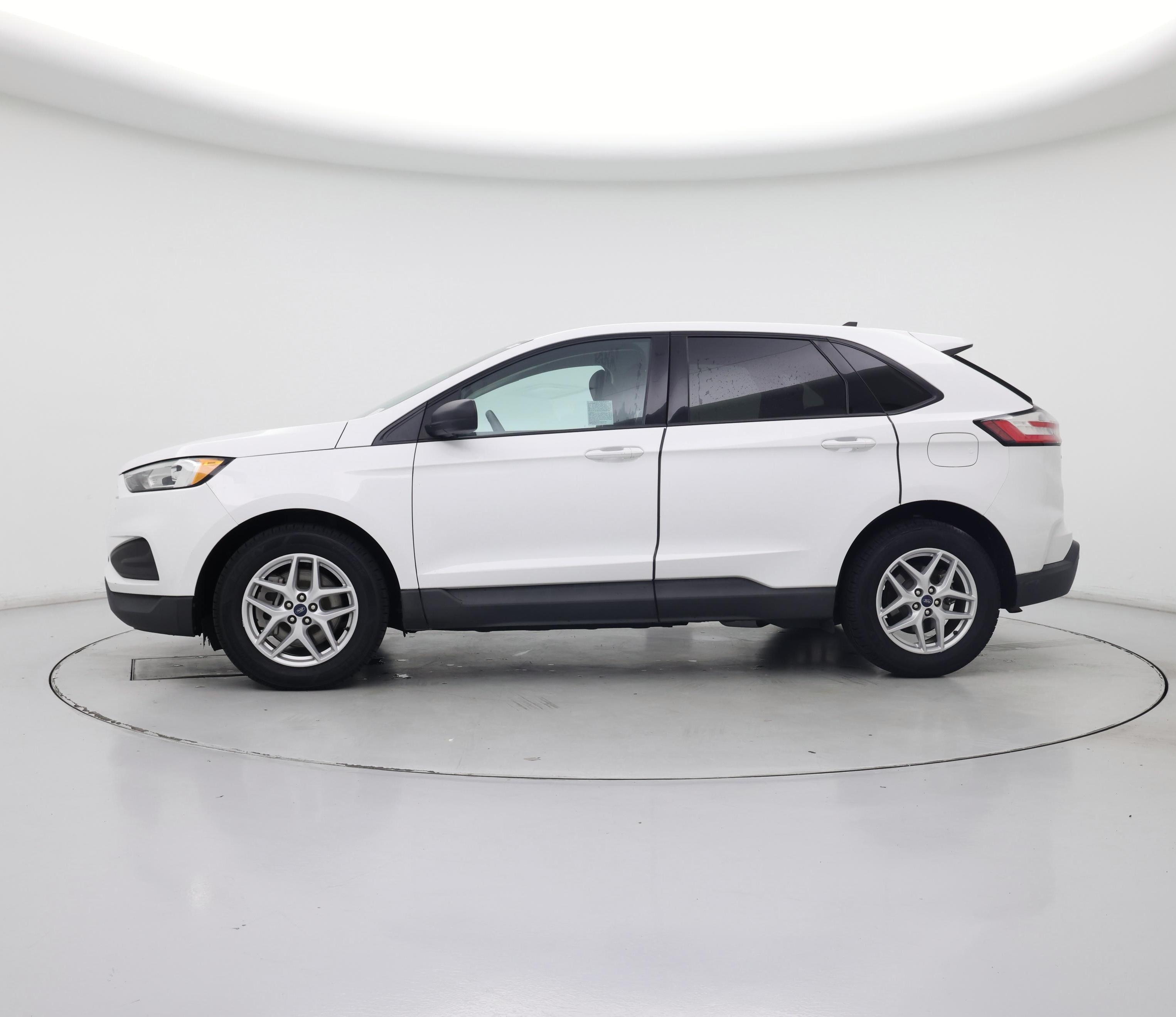 Thumbnail: 2021 Ford Edge - 3