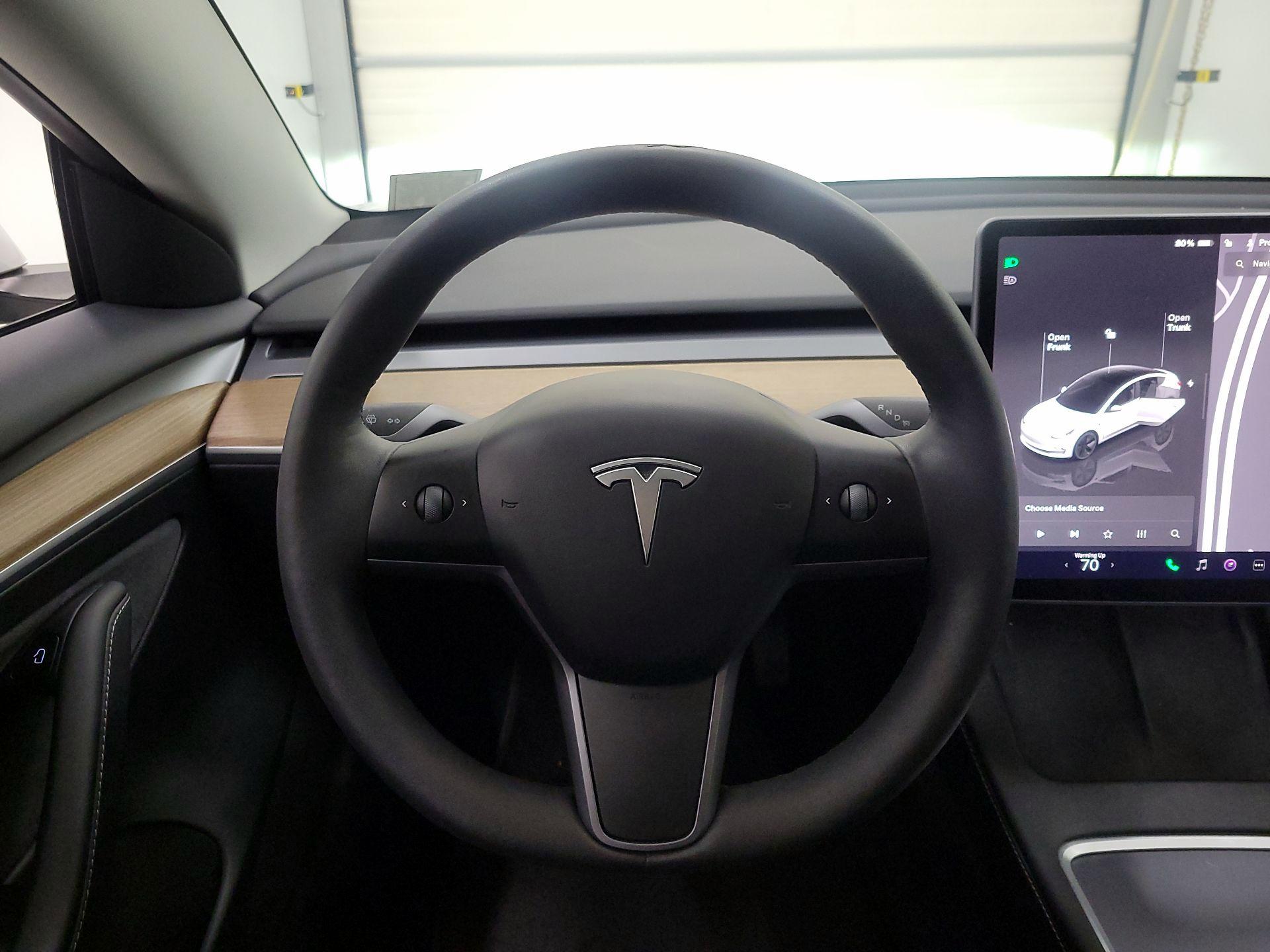 Thumbnail: 2023 Tesla Model 3 - 10