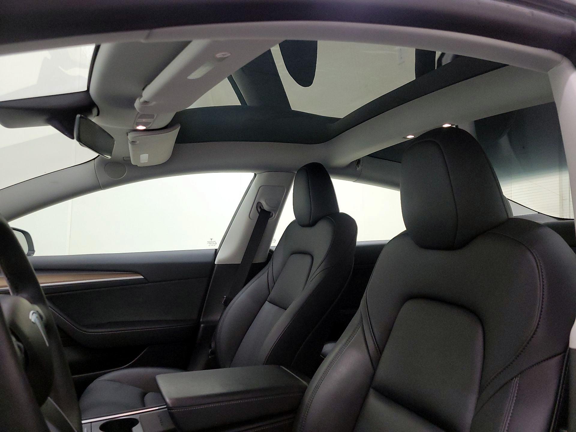 Thumbnail: 2023 Tesla Model 3 - 18