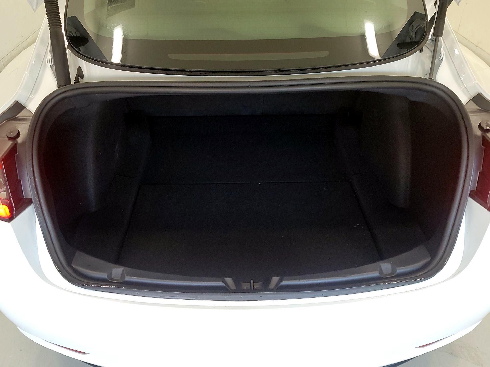 Thumbnail: 2023 Tesla Model 3 - 20