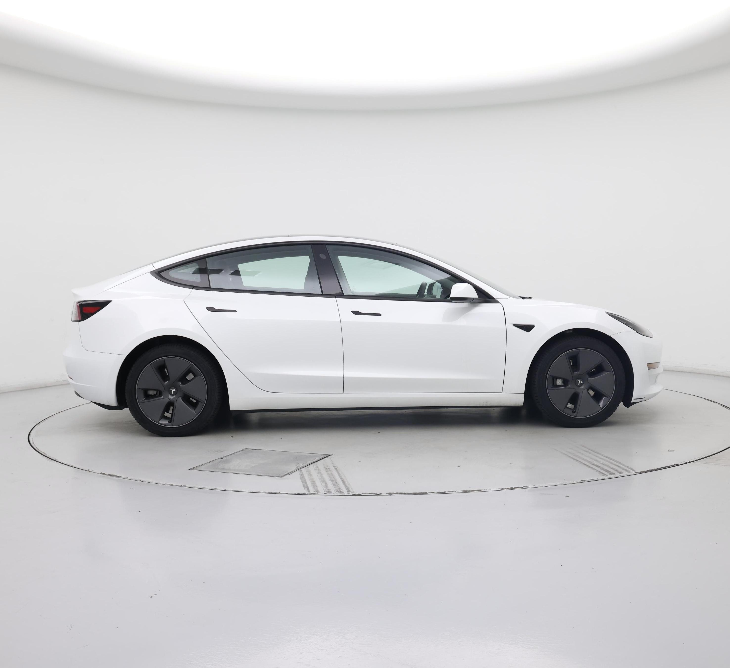 Thumbnail: 2023 Tesla Model 3 - 7