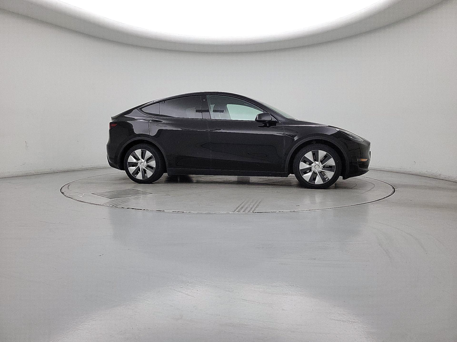 Thumbnail: 2022 Tesla Model Y - 4