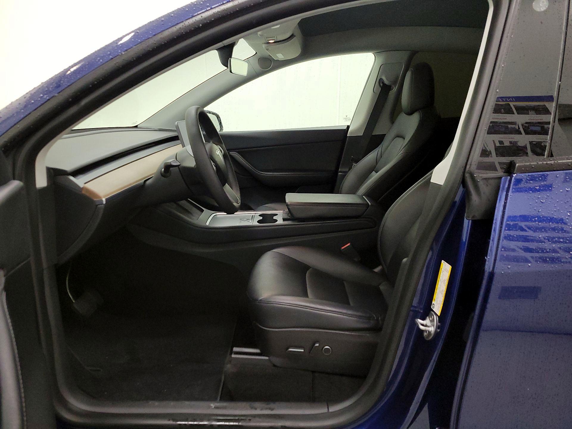 Thumbnail: 2022 Tesla Model Y - 11