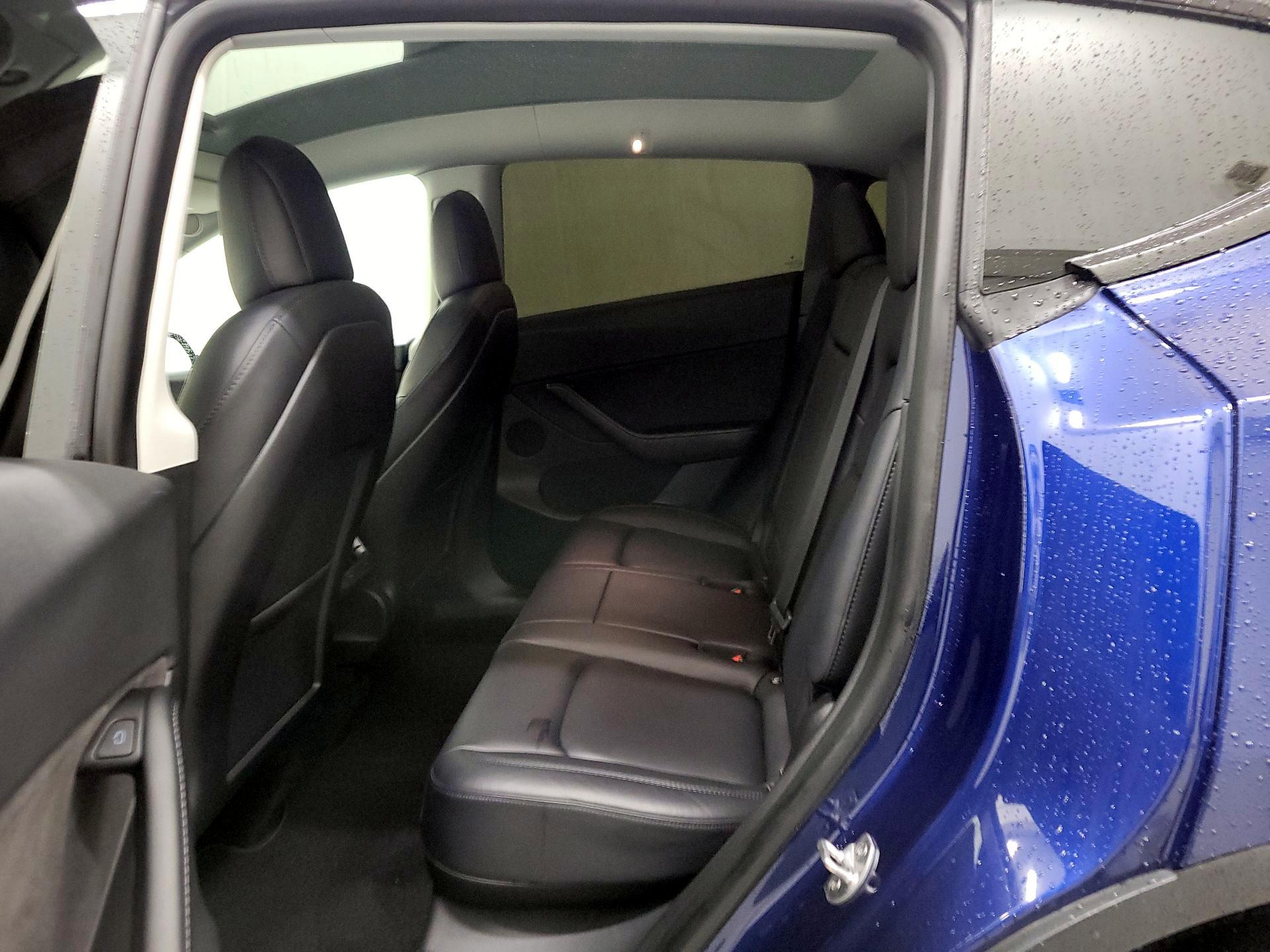 Thumbnail: 2022 Tesla Model Y - 18