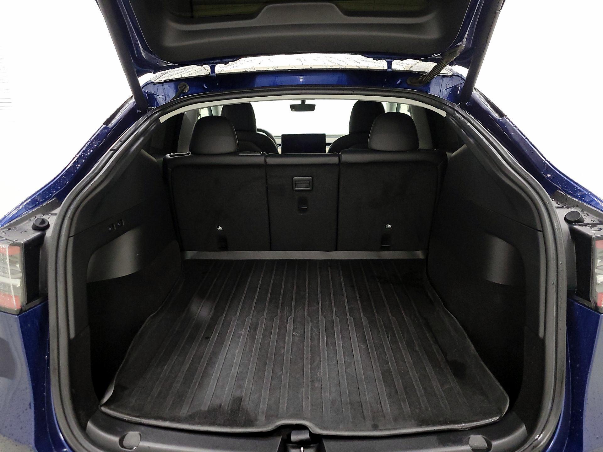 Thumbnail: 2022 Tesla Model Y - 19