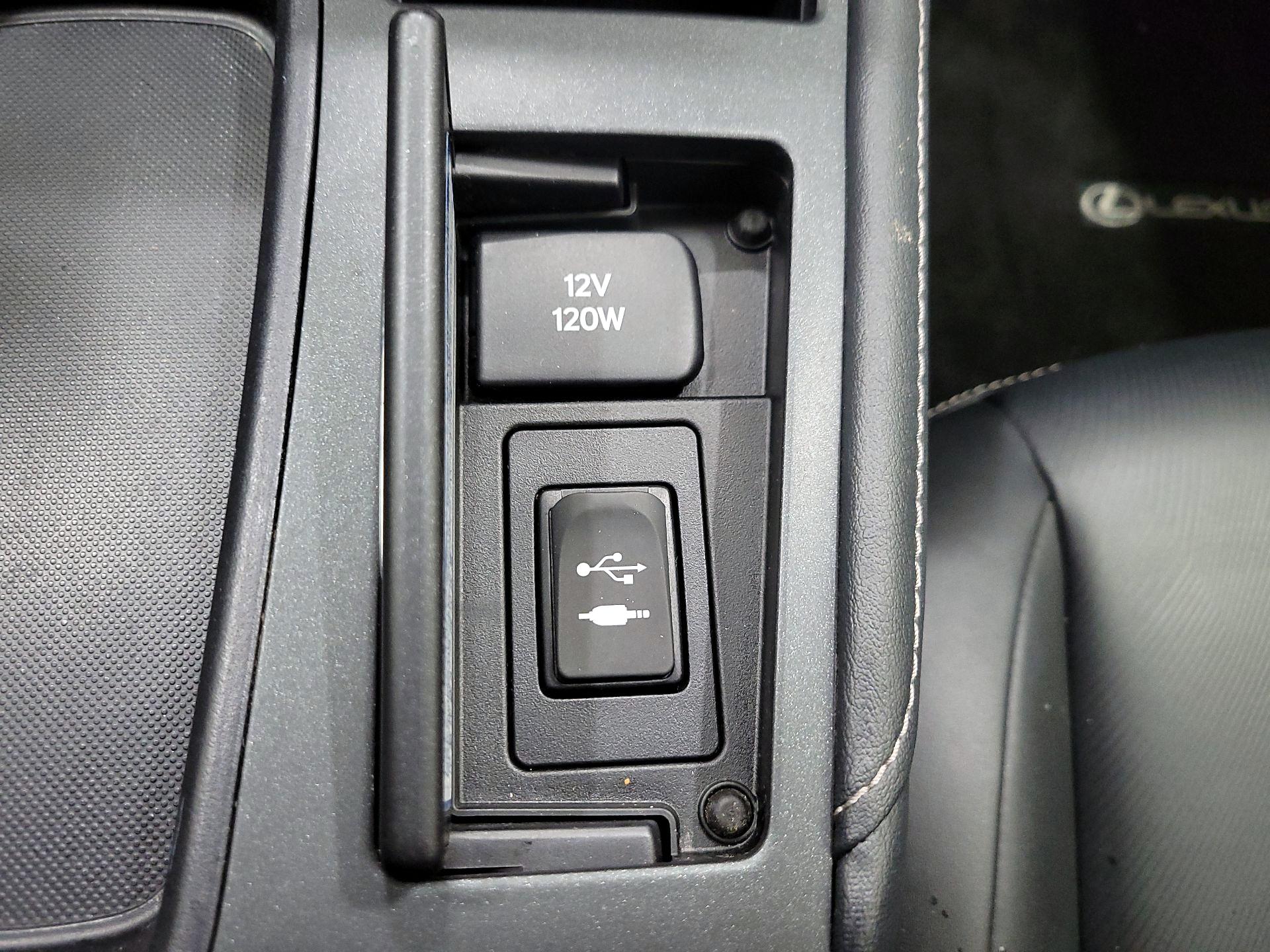 Thumbnail: 2017 Lexus CT - 17