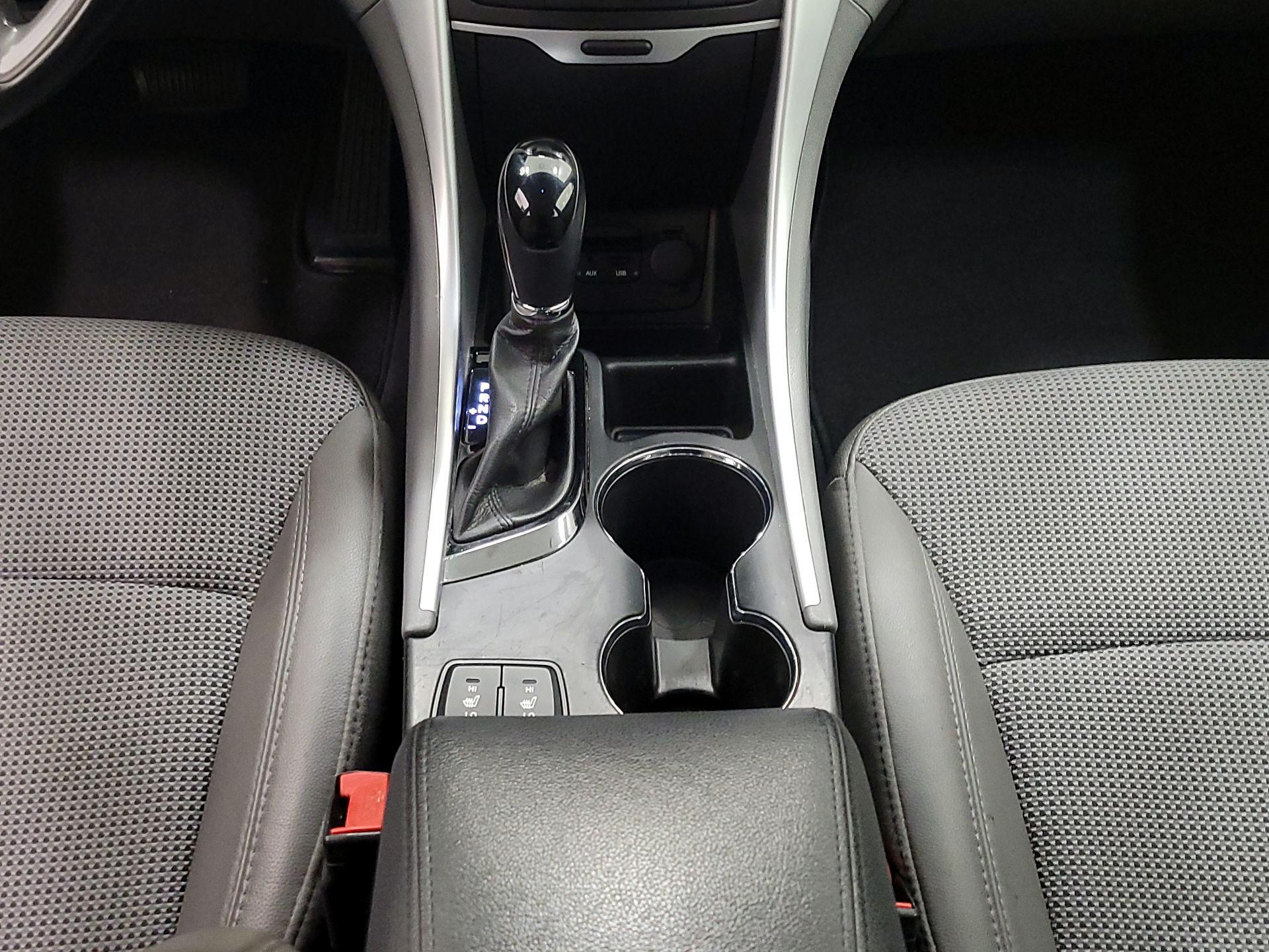 Thumbnail: 2014 Hyundai Sonata - 18