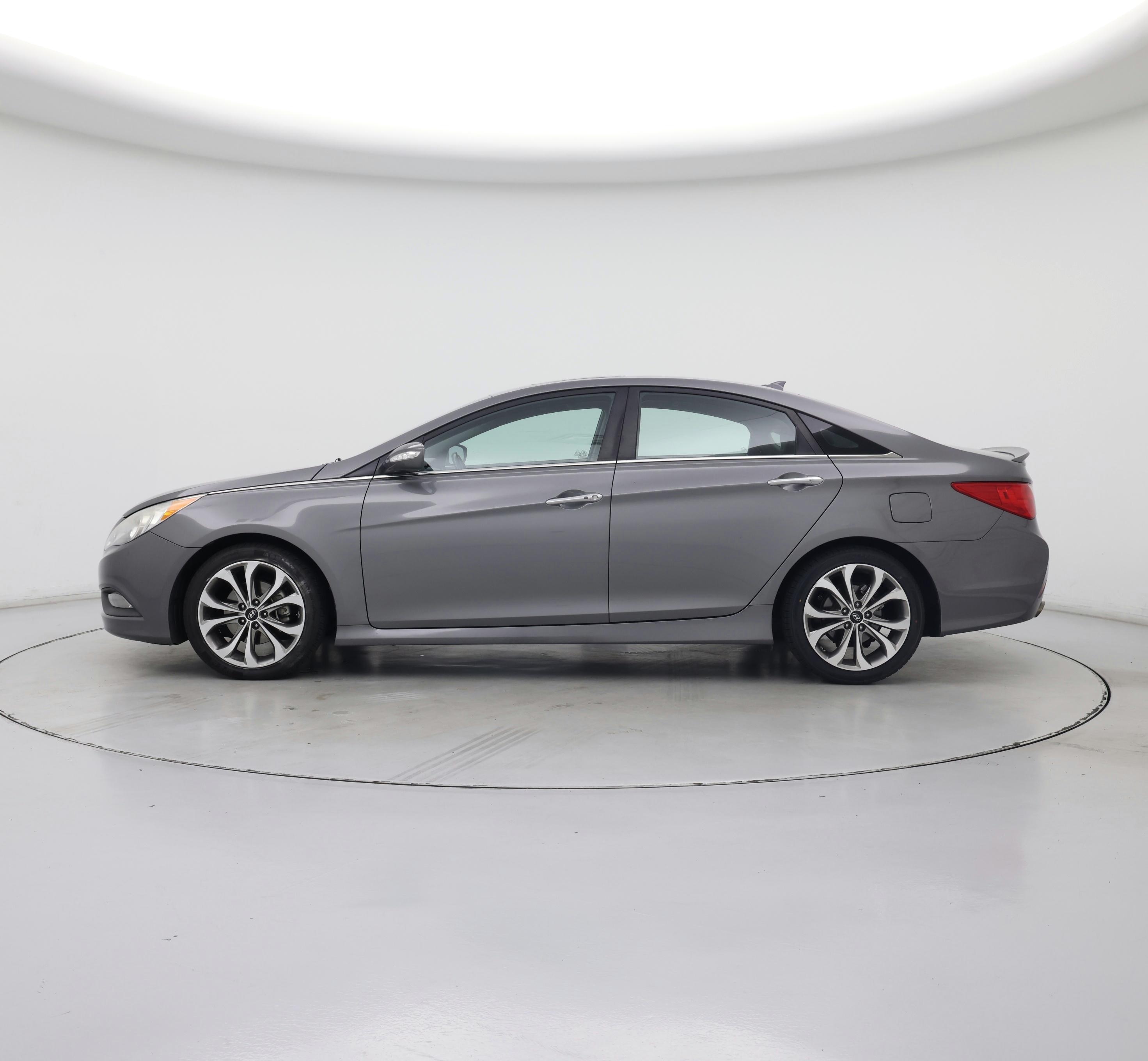 Thumbnail: 2014 Hyundai Sonata - 3