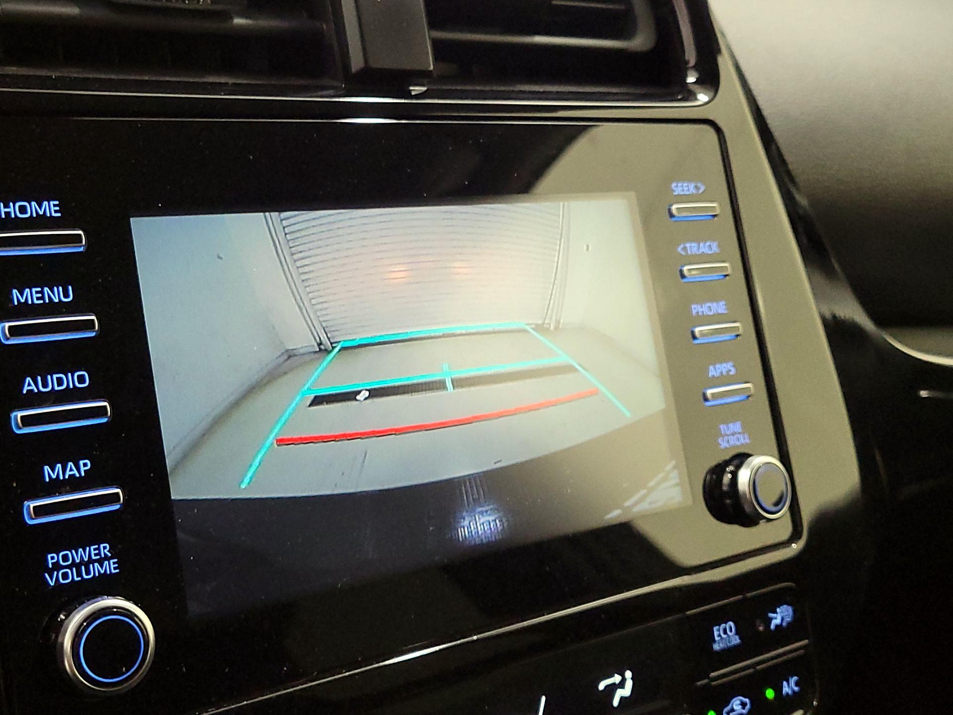 Thumbnail: 2020 Toyota Prius - 14