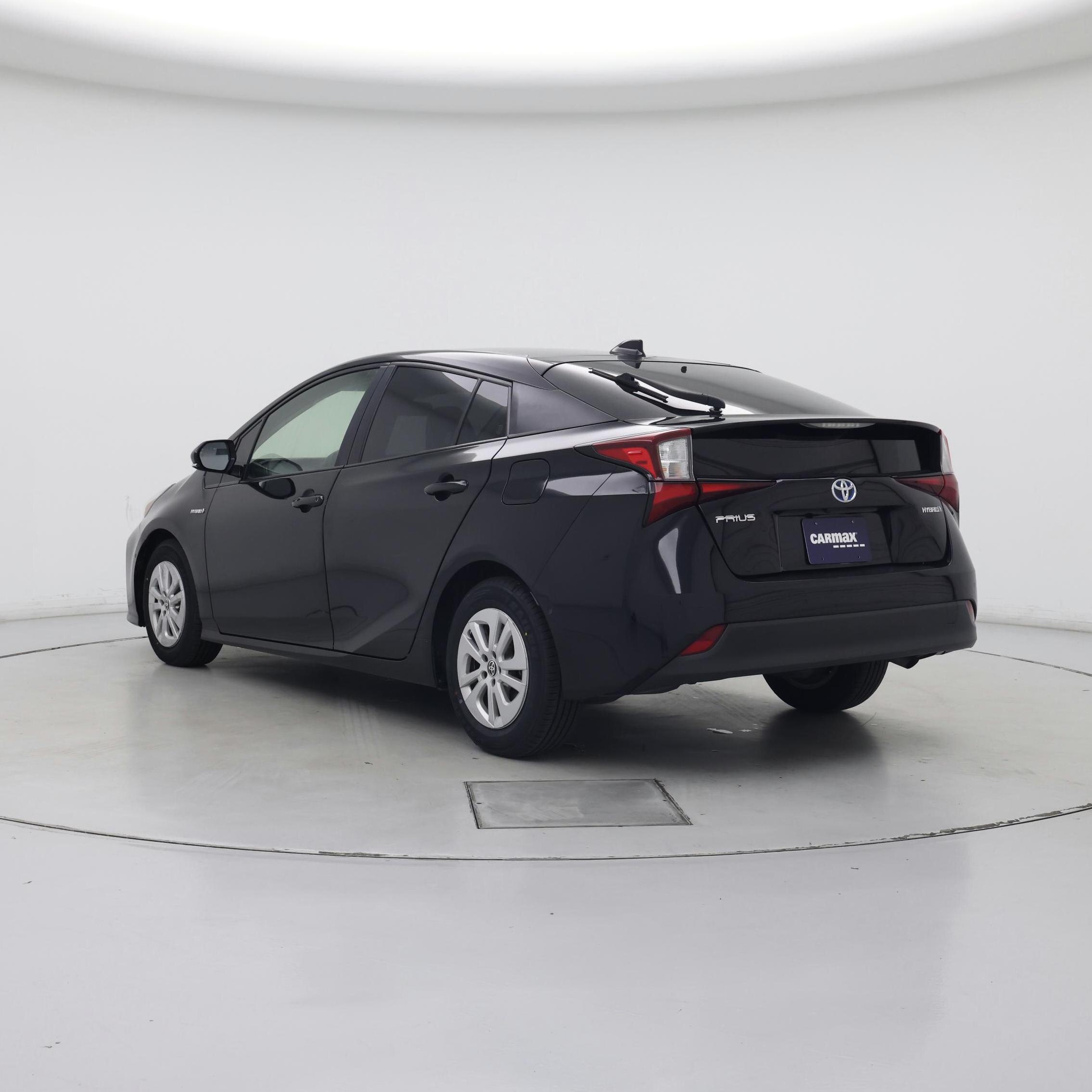 Thumbnail: 2020 Toyota Prius - 2