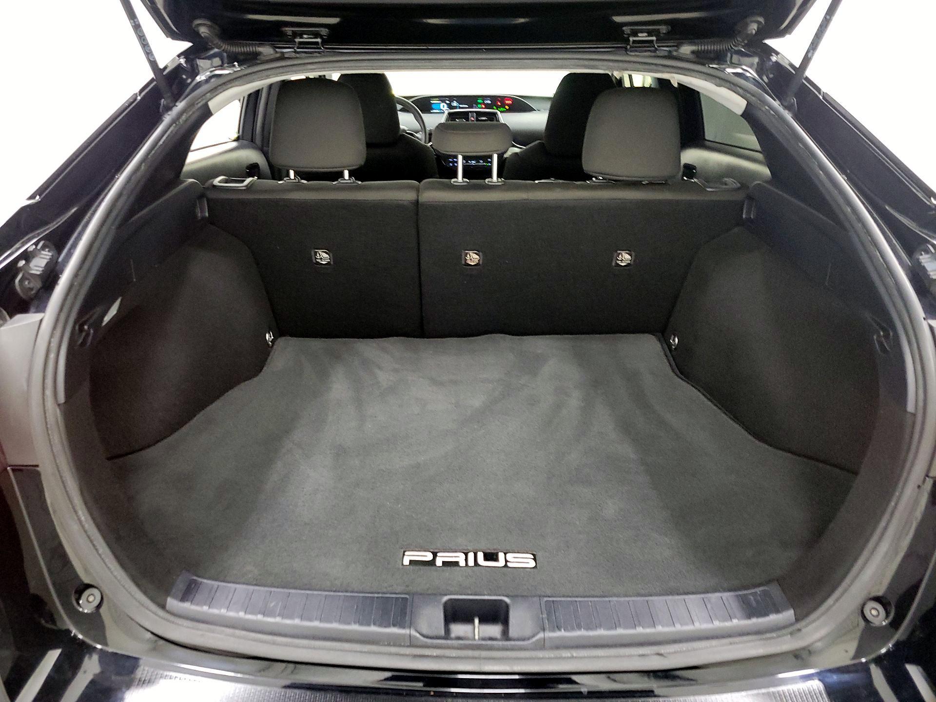 Thumbnail: 2020 Toyota Prius - 20