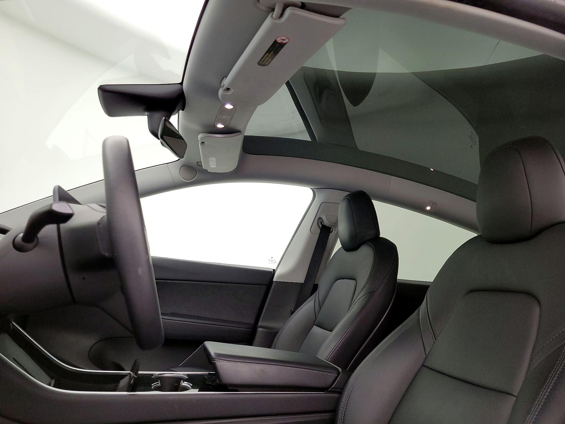 Thumbnail: 2021 Tesla Model Y - 19