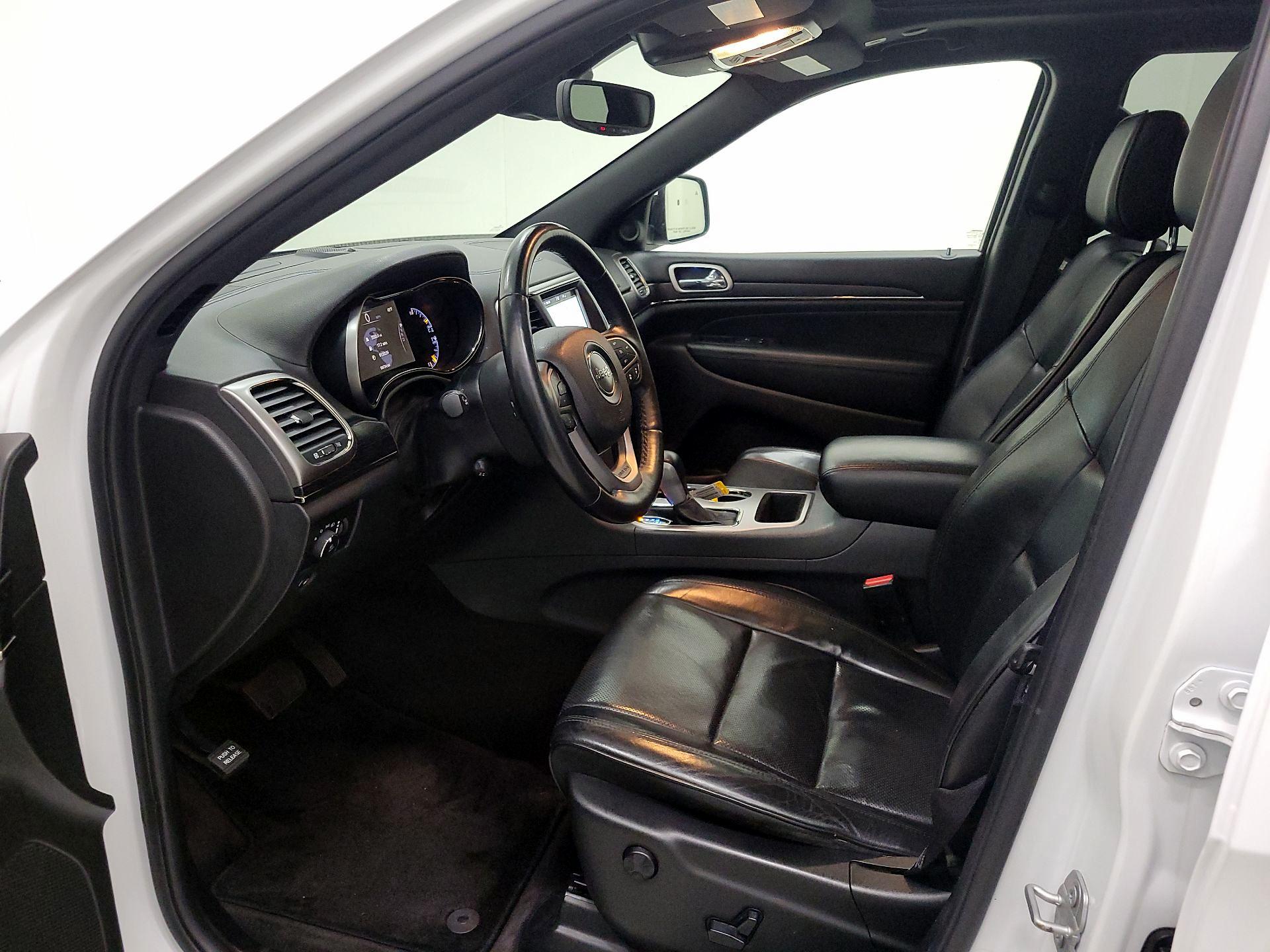 Thumbnail: 2018 Jeep Grand Cherokee - 11