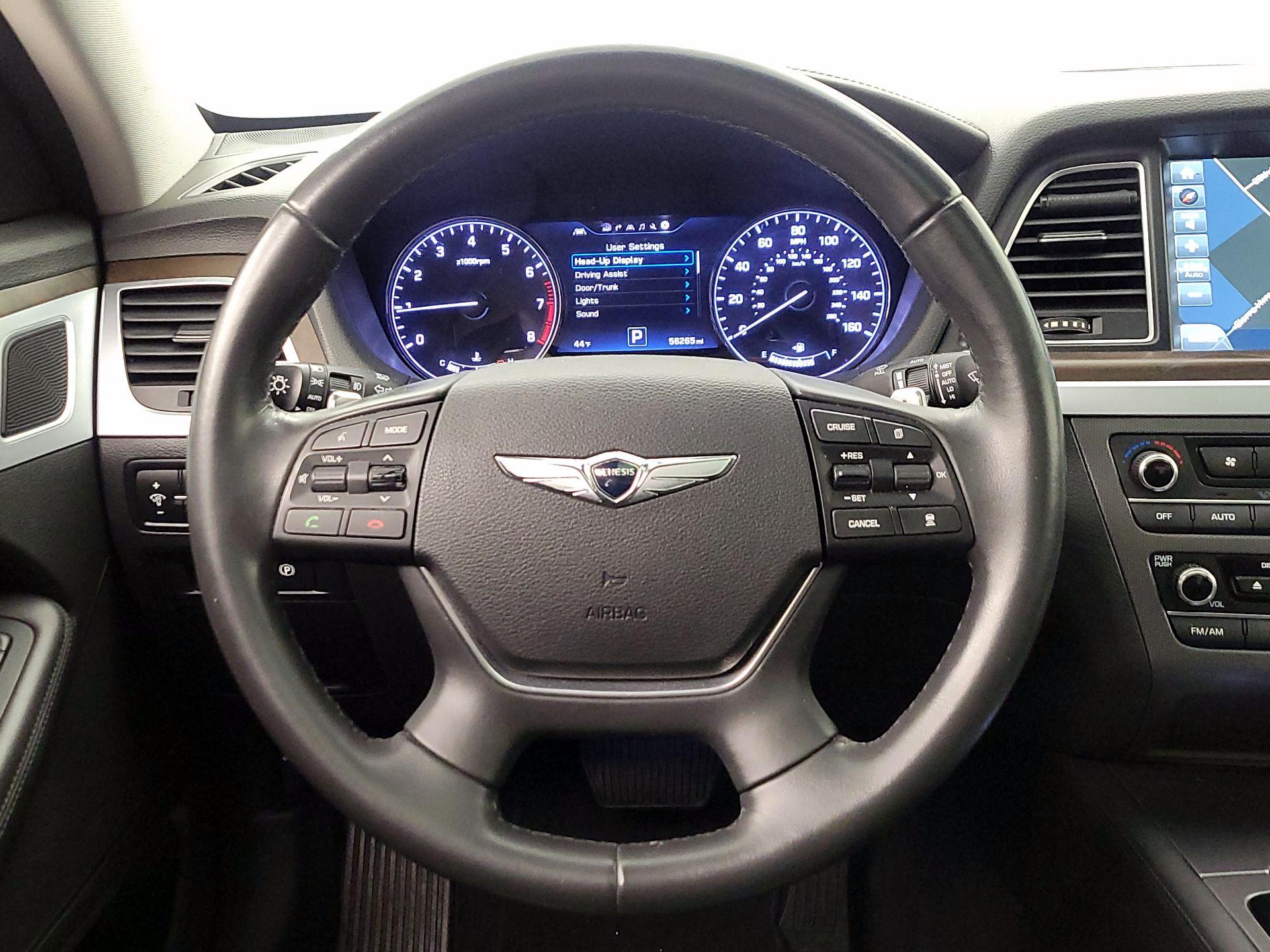 Thumbnail: 2017 Genesis G80 - 10