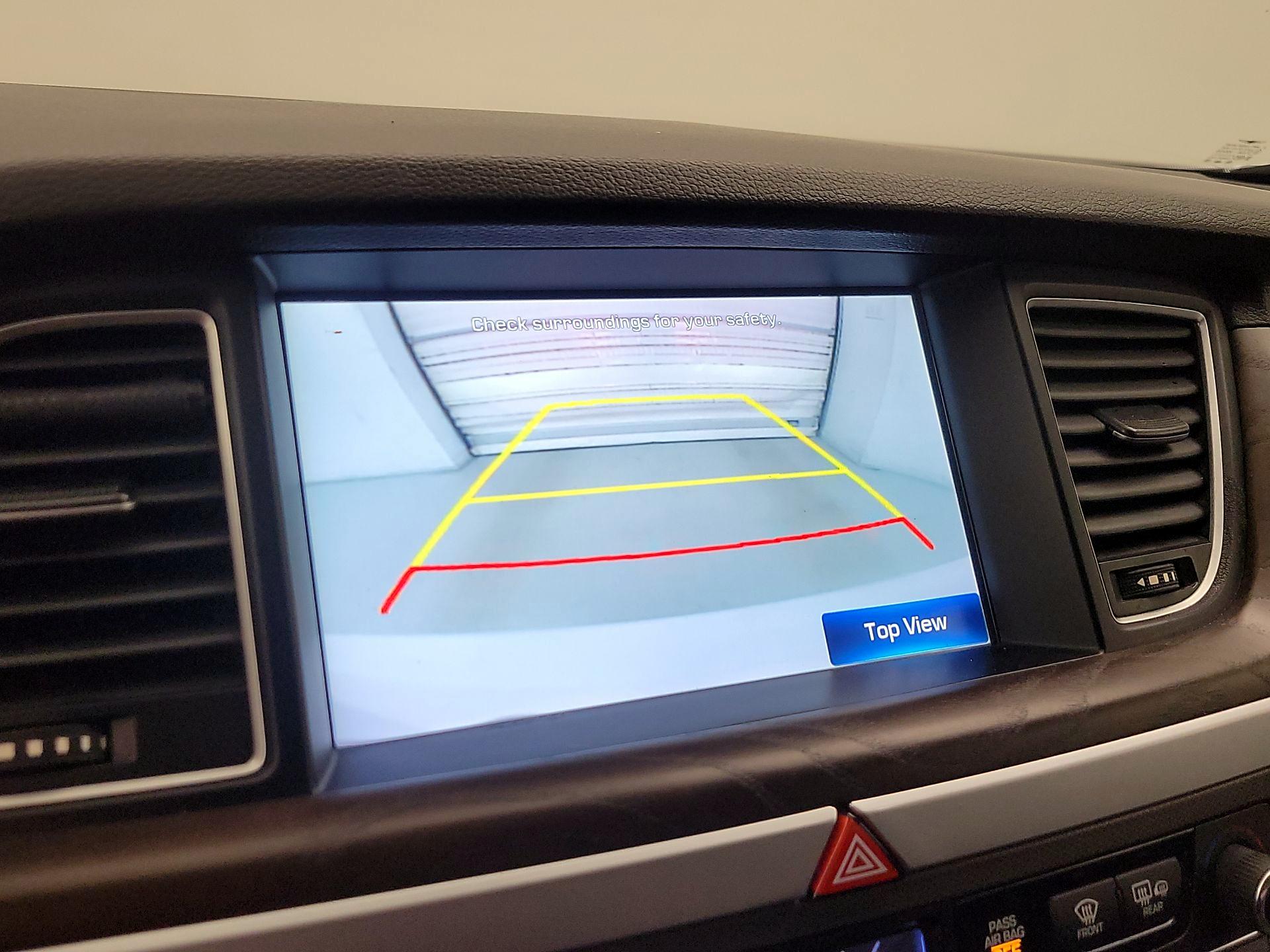 Thumbnail: 2017 Genesis G80 - 15