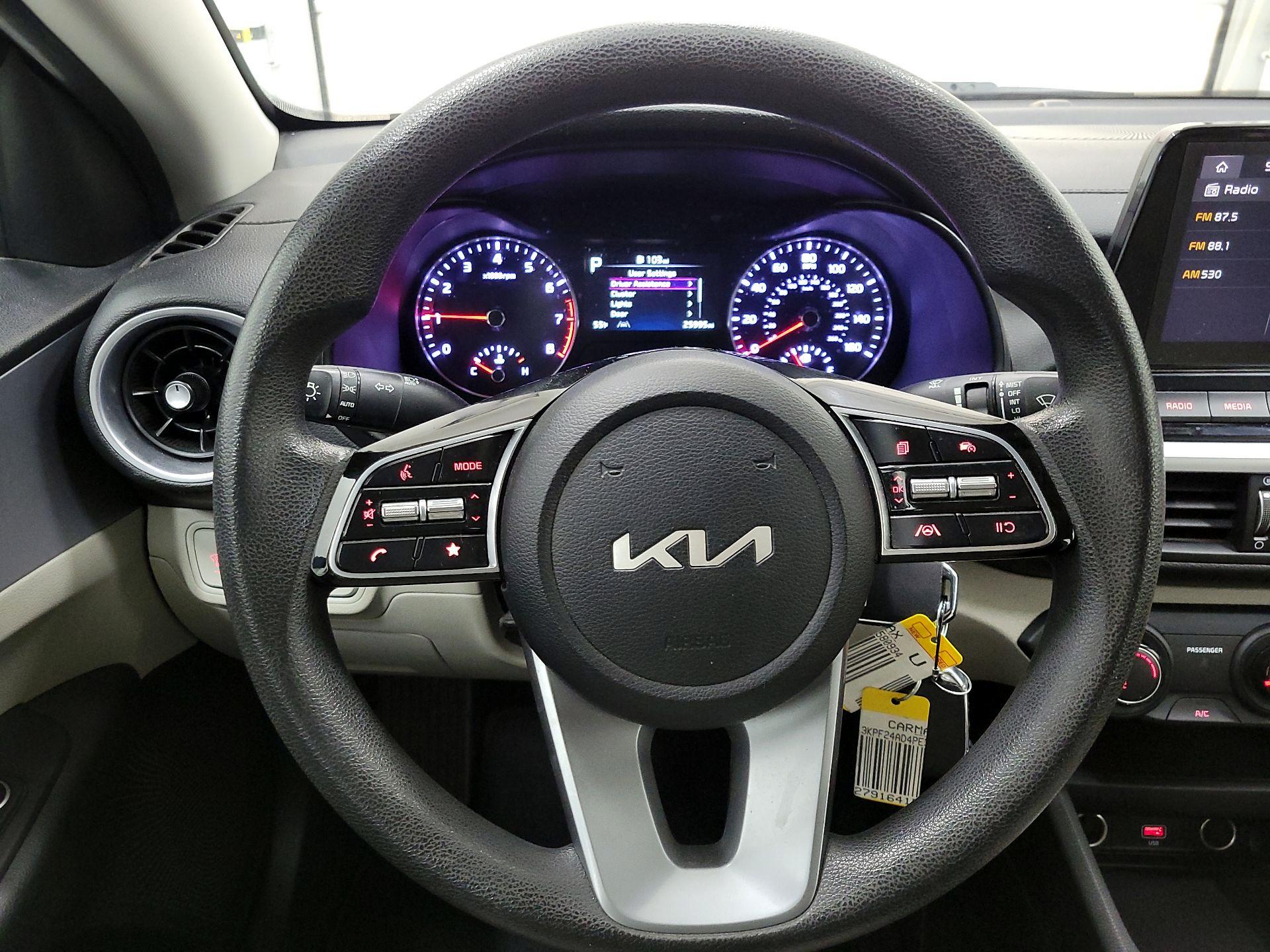 Thumbnail: 2023 Kia Forte - 10