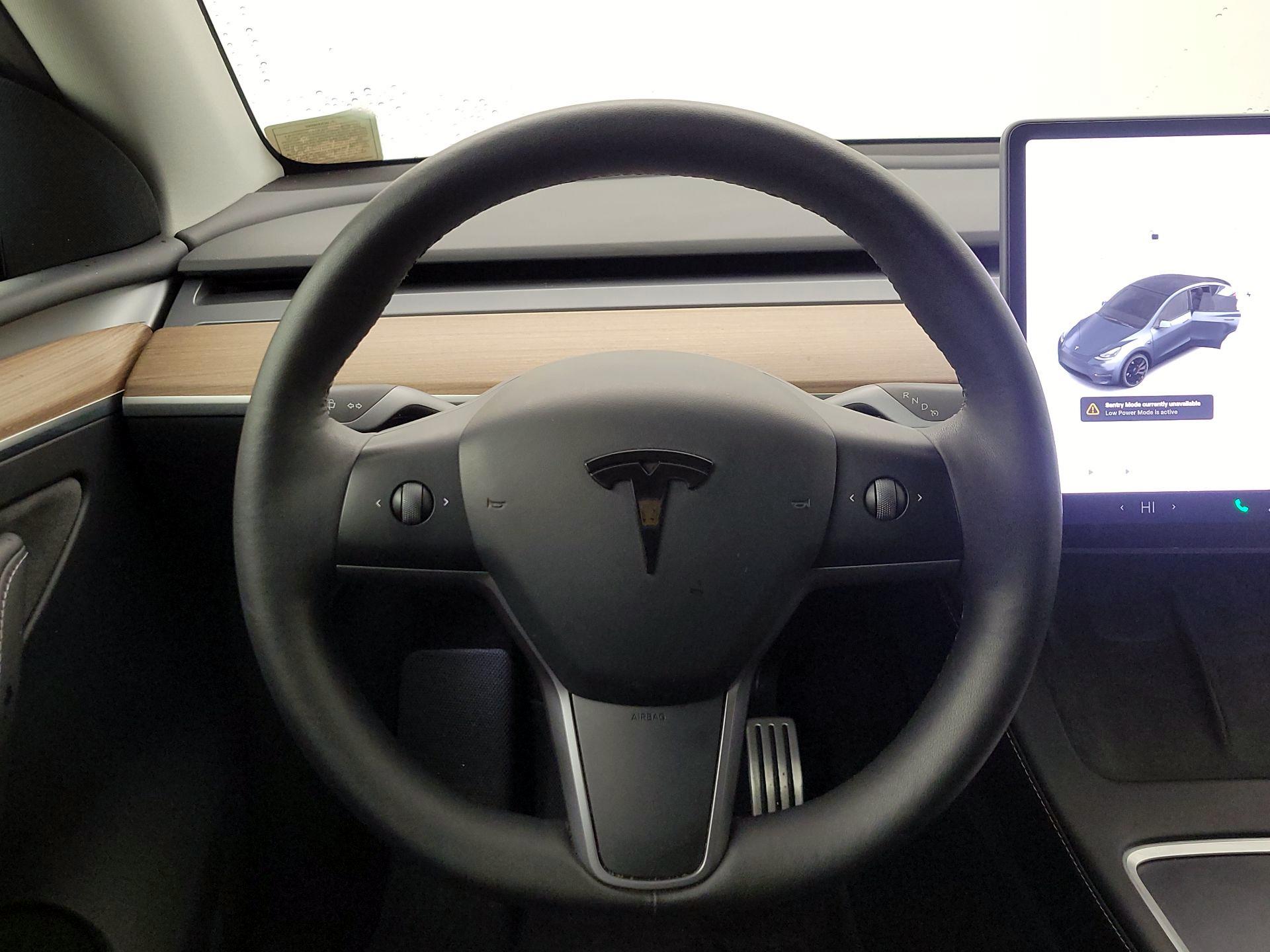 Thumbnail: 2023 Tesla Model Y - 10