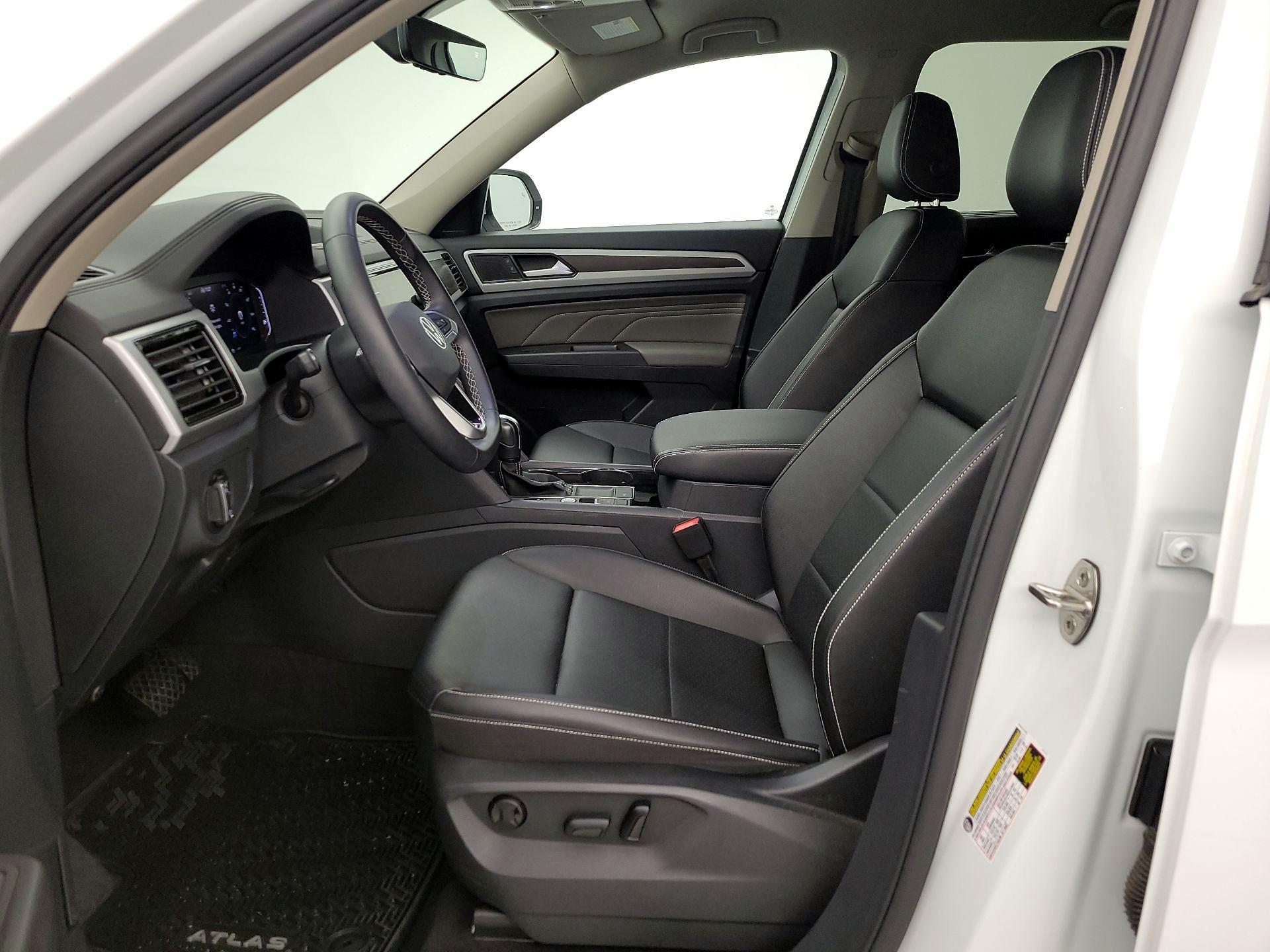 Thumbnail: 2023 Volkswagen Atlas - 11