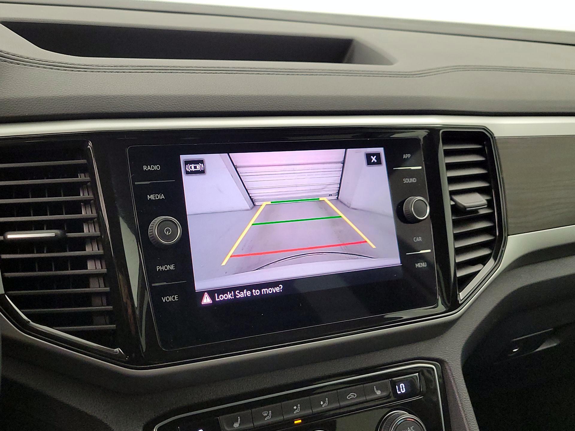 Thumbnail: 2023 Volkswagen Atlas - 14