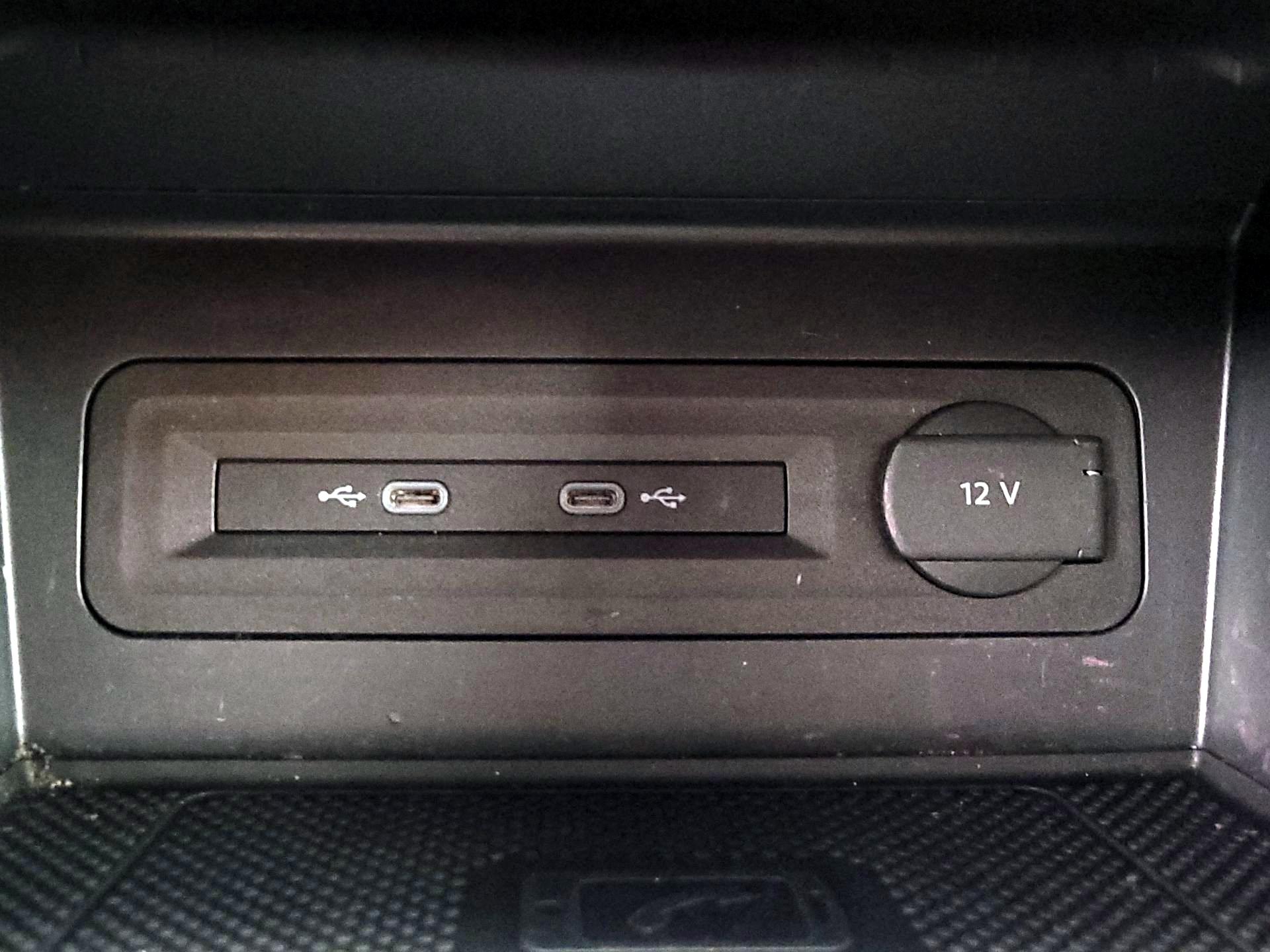 Thumbnail: 2023 Volkswagen Atlas - 18