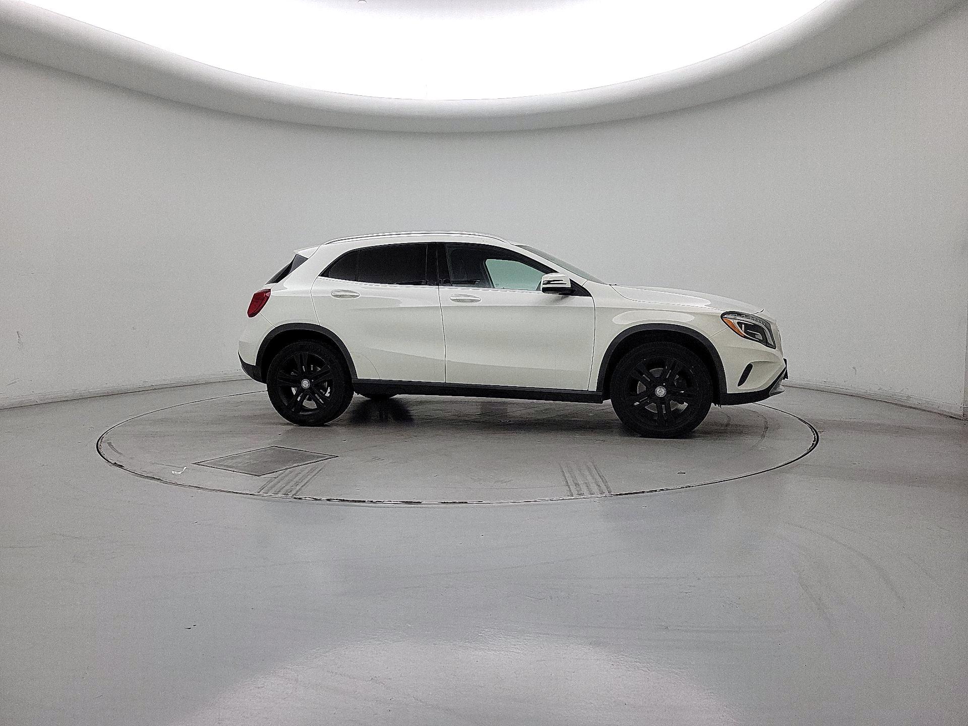 Thumbnail: 2016 Mercedes-Benz GLA - 4