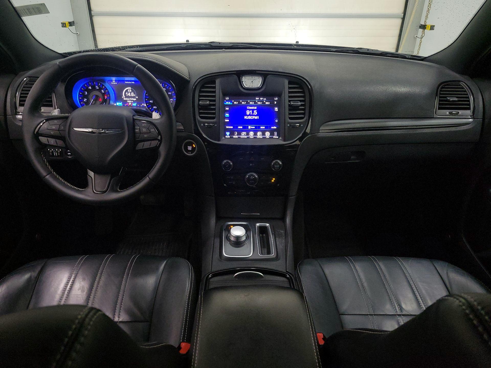 Thumbnail: 2016 Chrysler 300 - 9