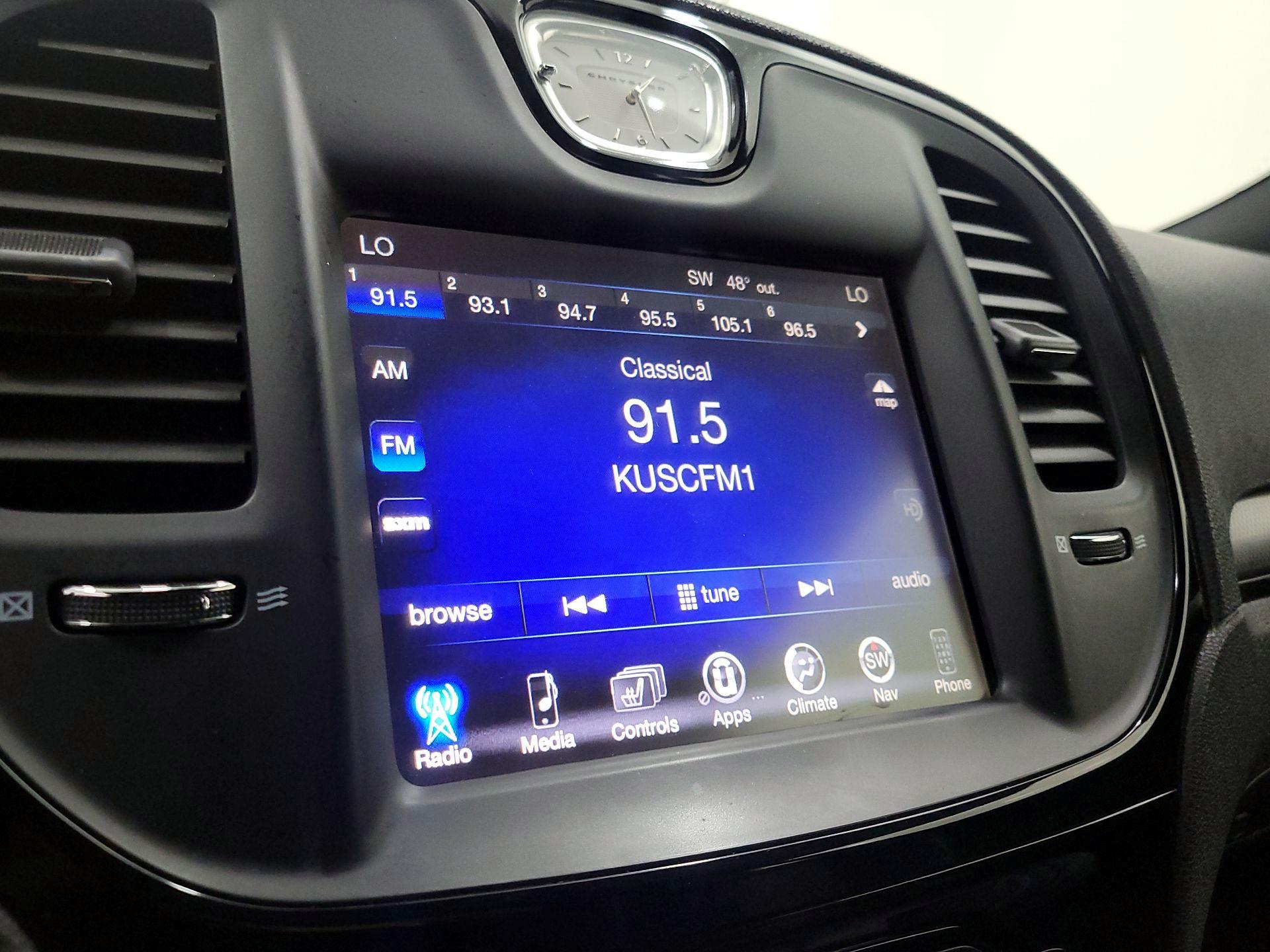 Thumbnail: 2016 Chrysler 300 - 15