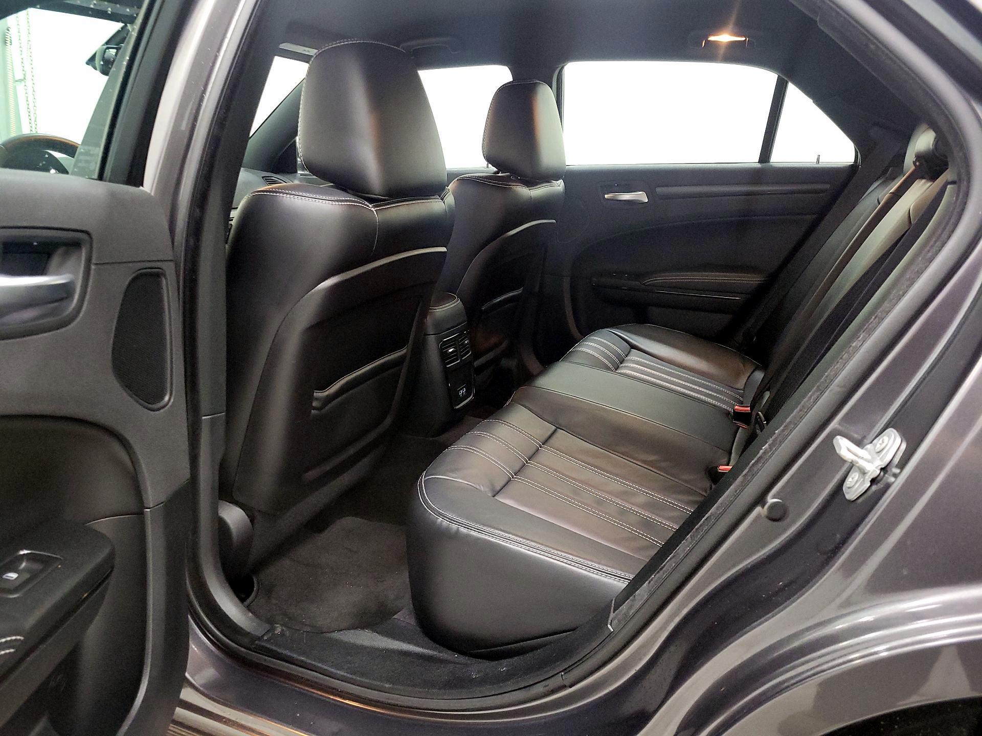 Thumbnail: 2016 Chrysler 300 - 18