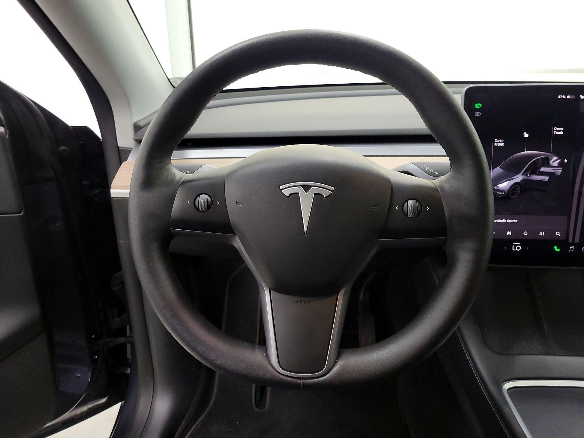 Thumbnail: 2022 Tesla Model Y - 10