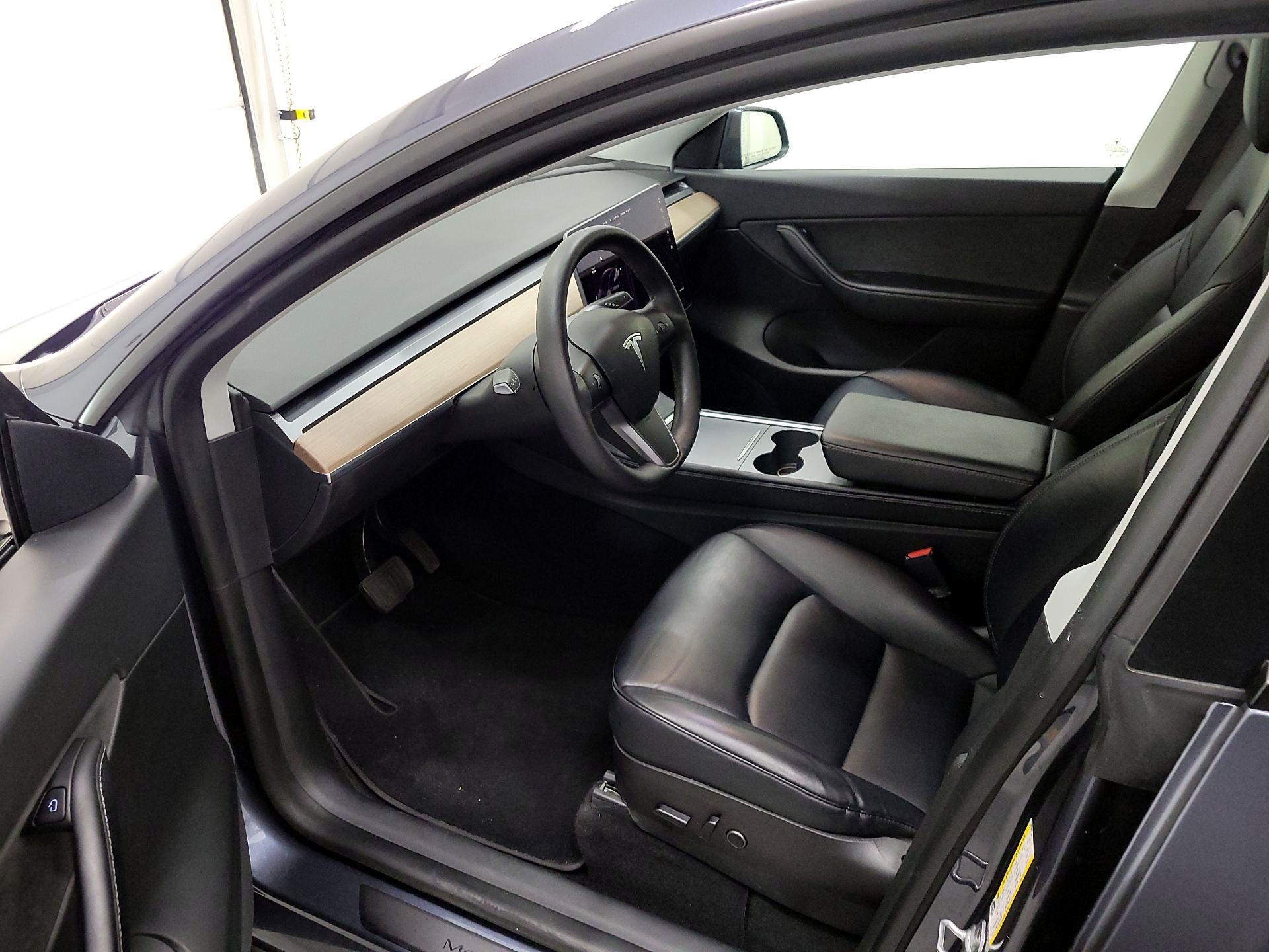 Thumbnail: 2022 Tesla Model Y - 11