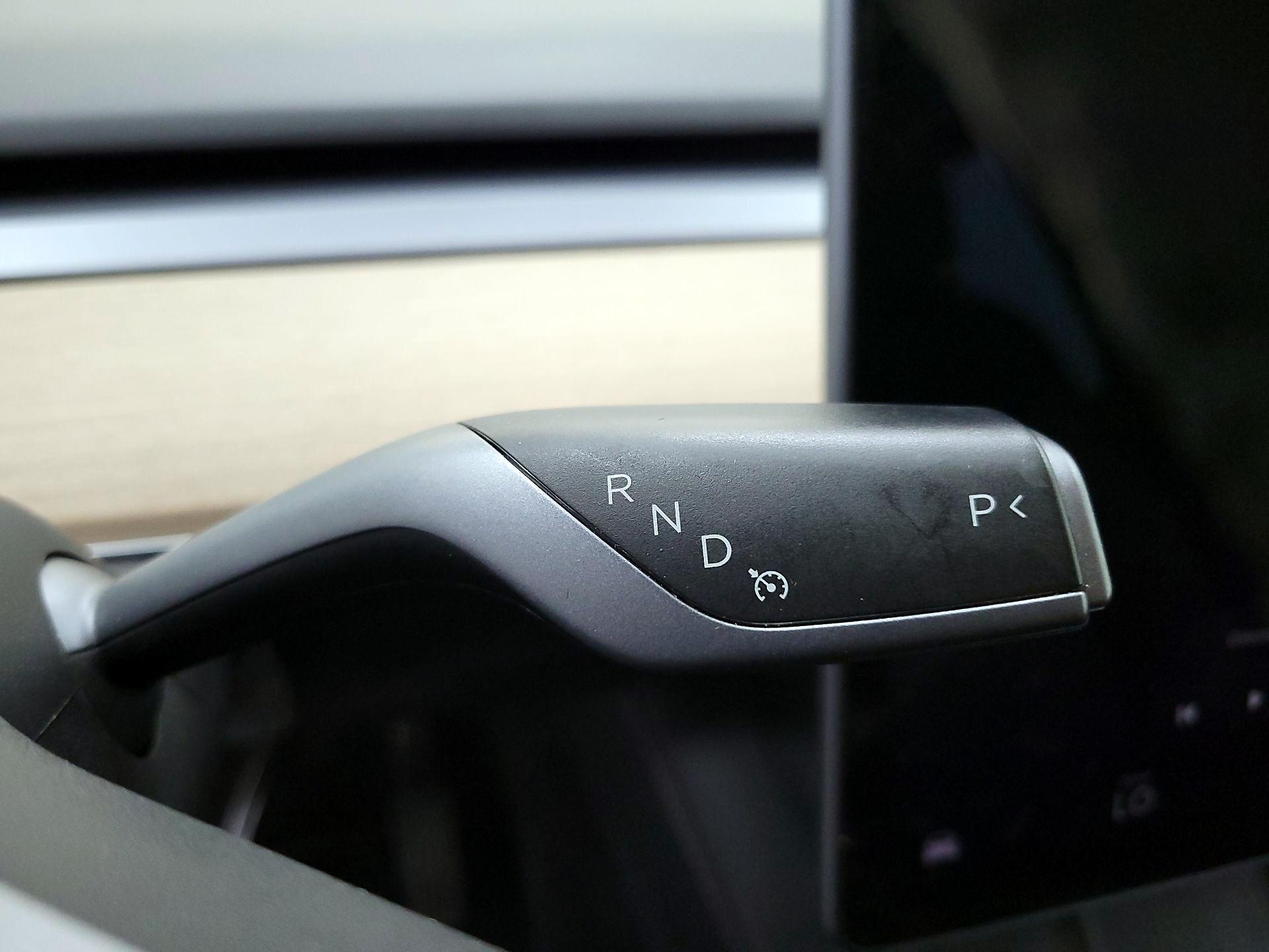 Thumbnail: 2022 Tesla Model Y - 17