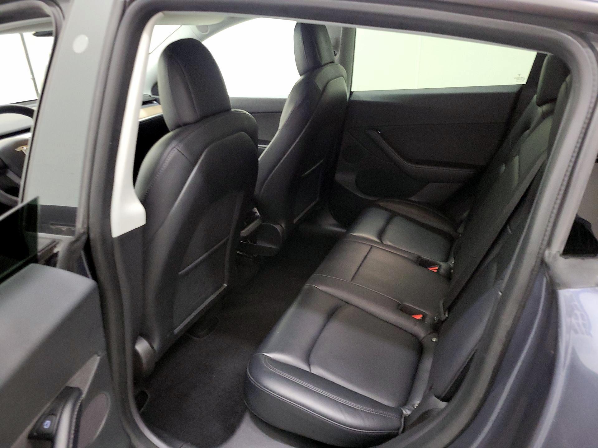 Thumbnail: 2022 Tesla Model Y - 18