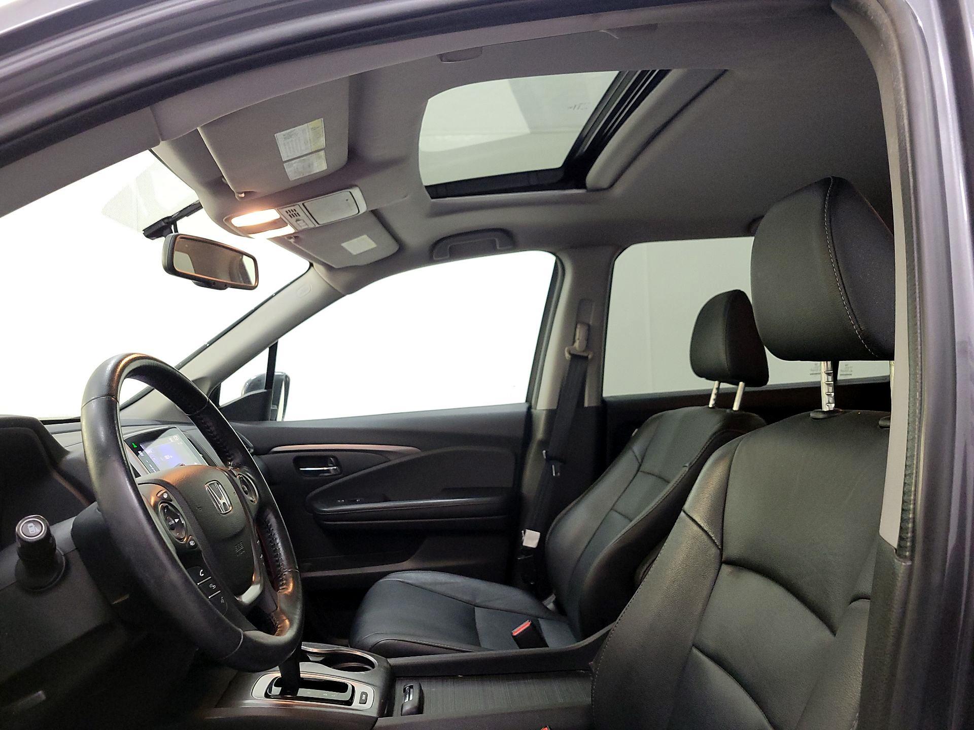 Thumbnail: 2016 Honda Pilot - 19