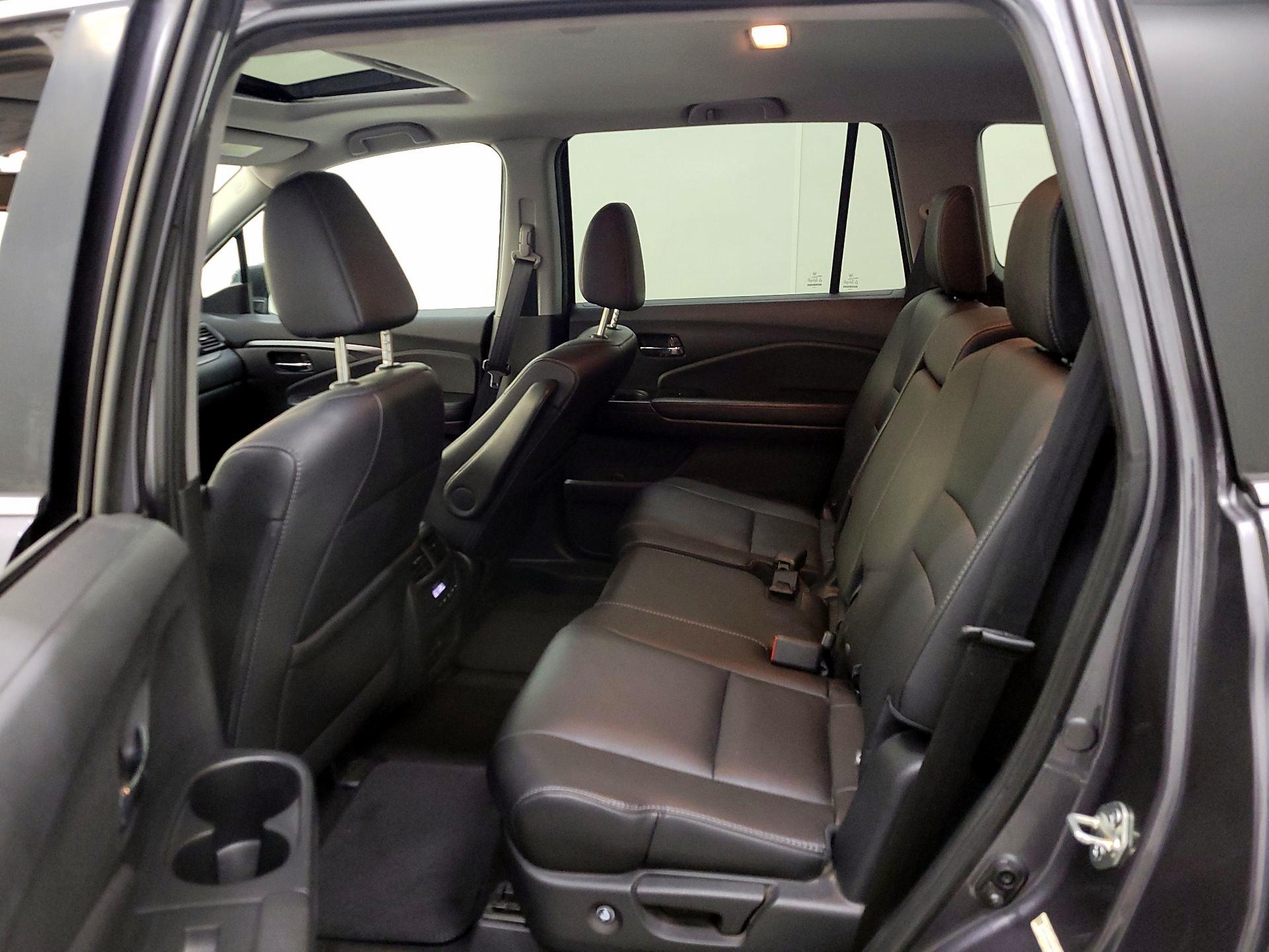 Thumbnail: 2016 Honda Pilot - 20