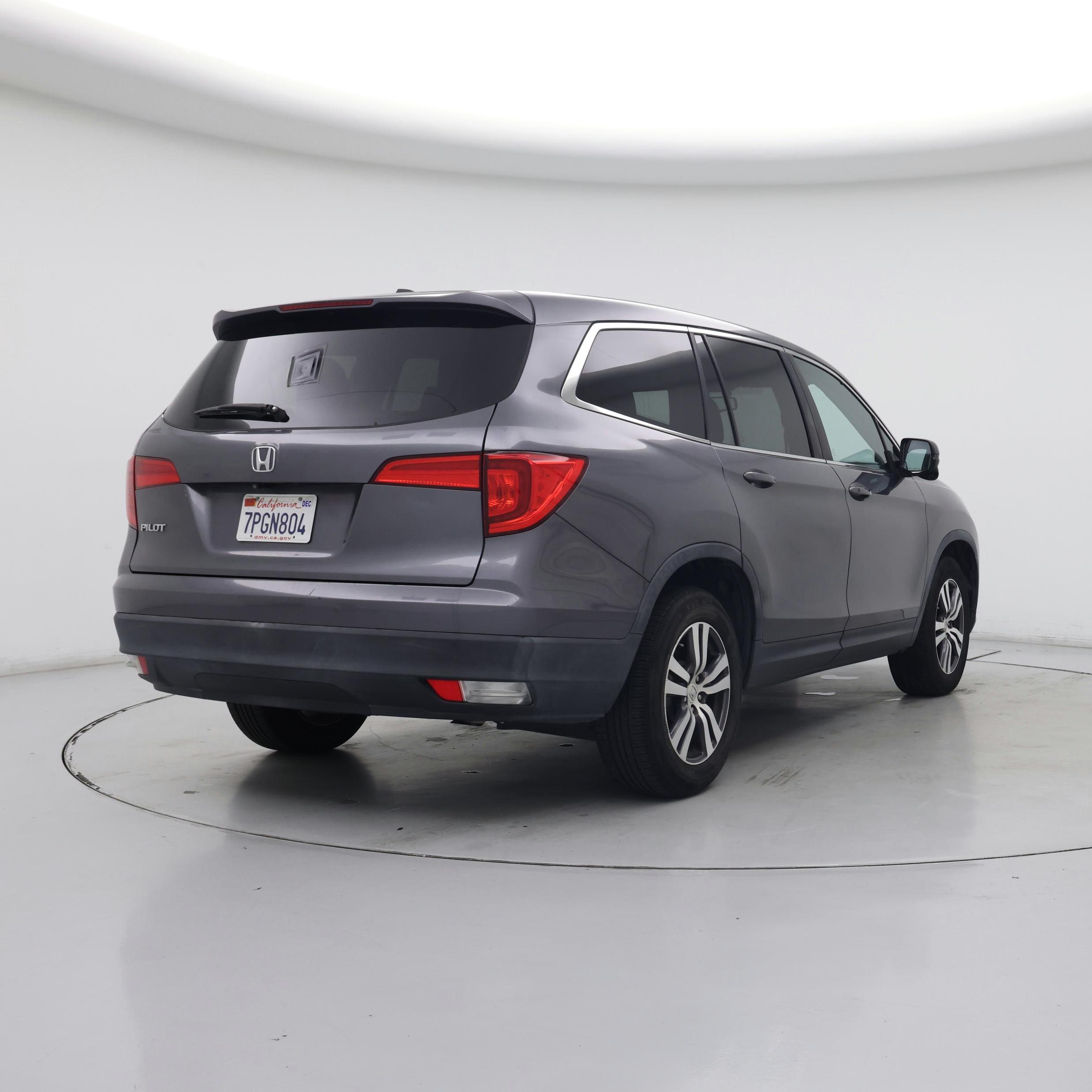 Thumbnail: 2016 Honda Pilot - 8