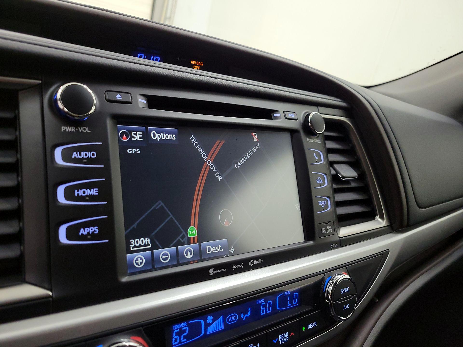 Thumbnail: 2017 Toyota Highlander - 14