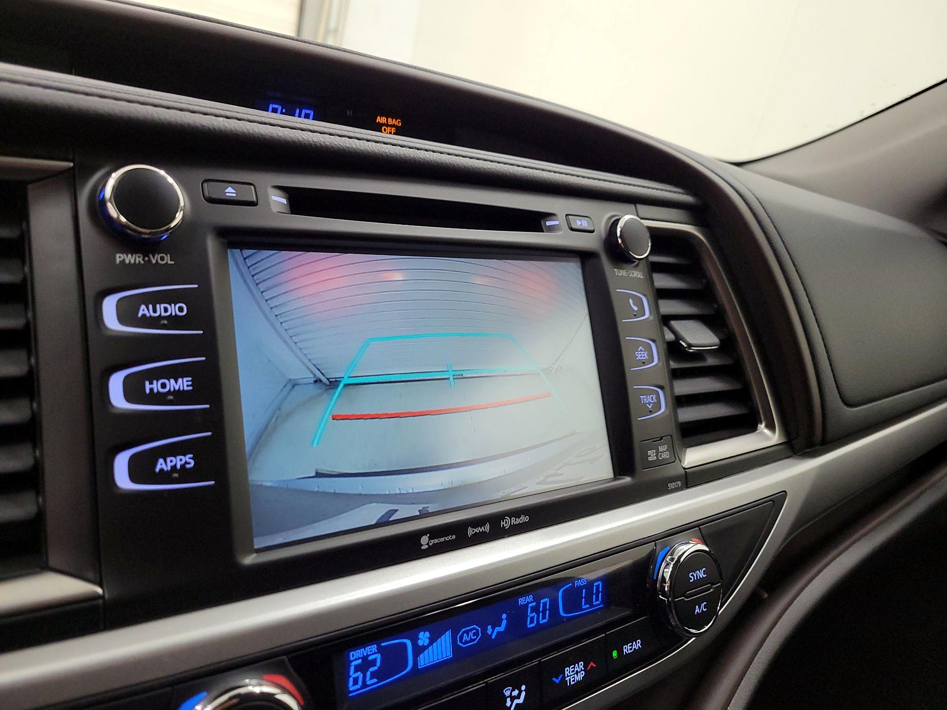 Thumbnail: 2017 Toyota Highlander - 15