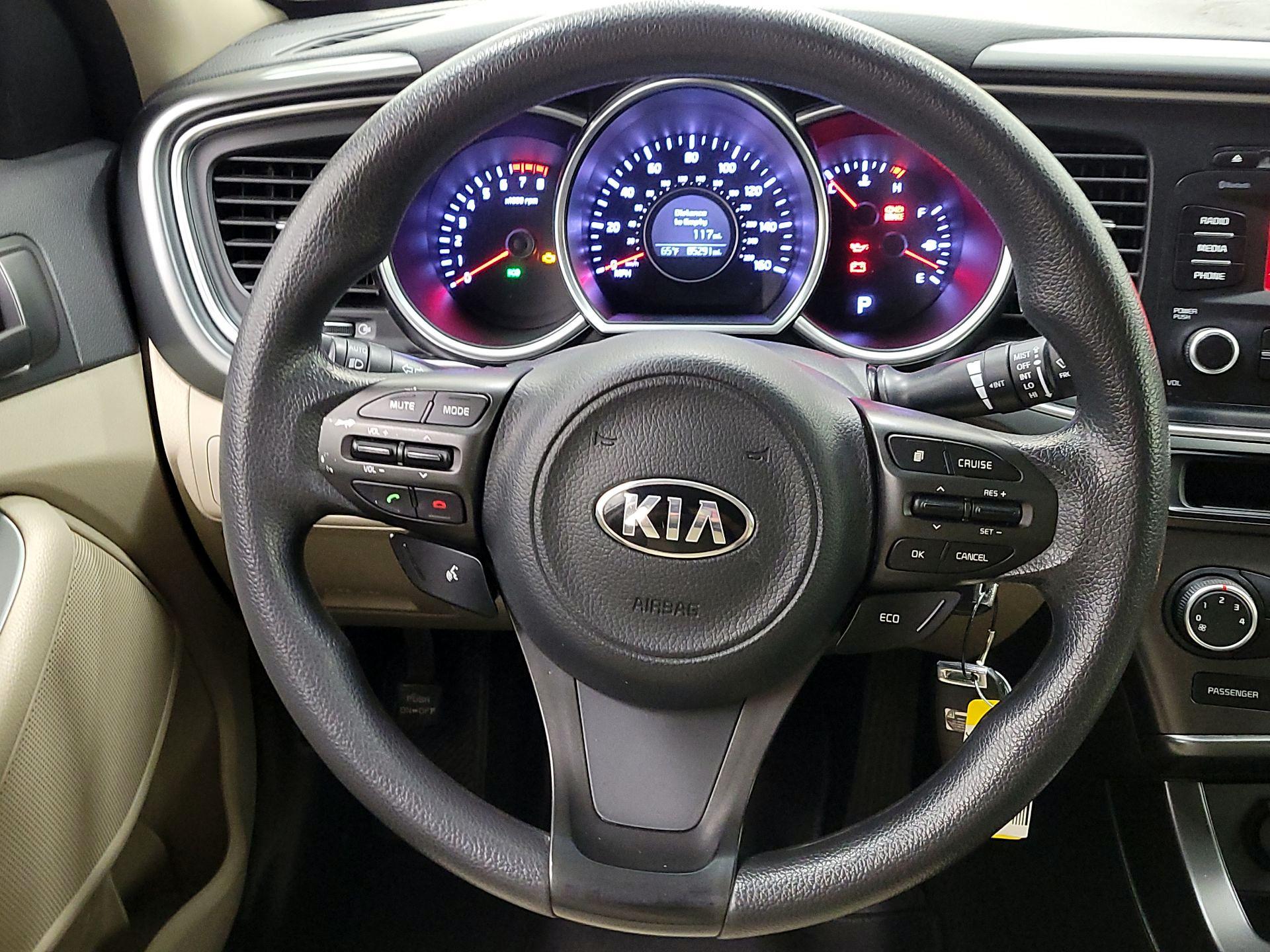 Thumbnail: 2015 Kia Optima - 10