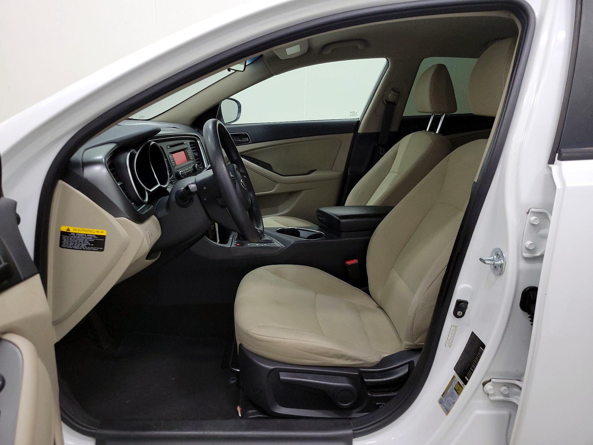 Thumbnail: 2015 Kia Optima - 11