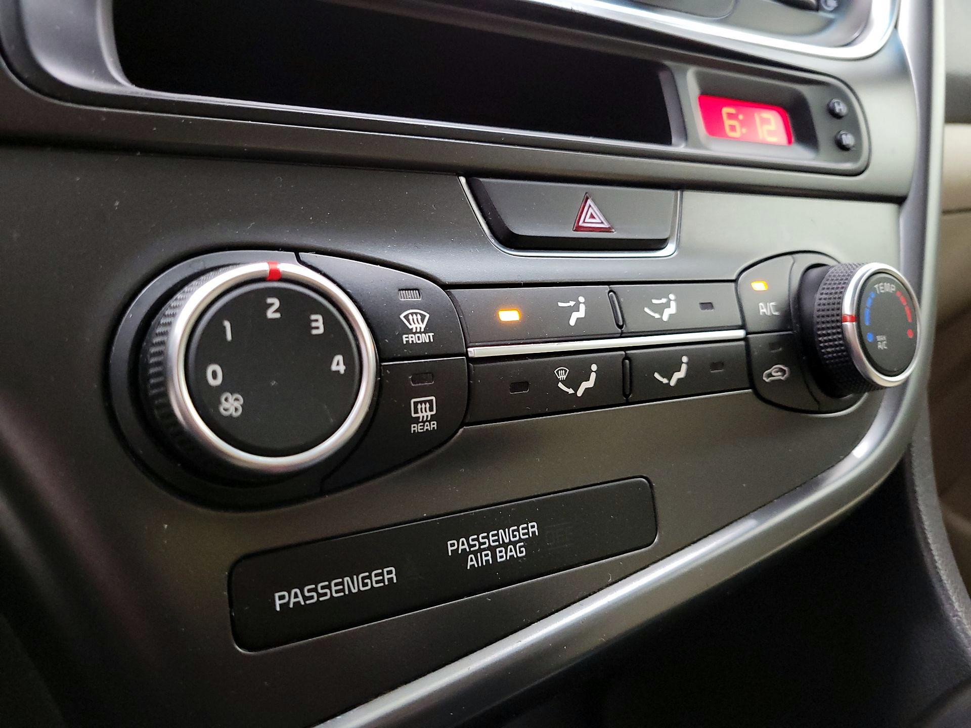 Thumbnail: 2015 Kia Optima - 15