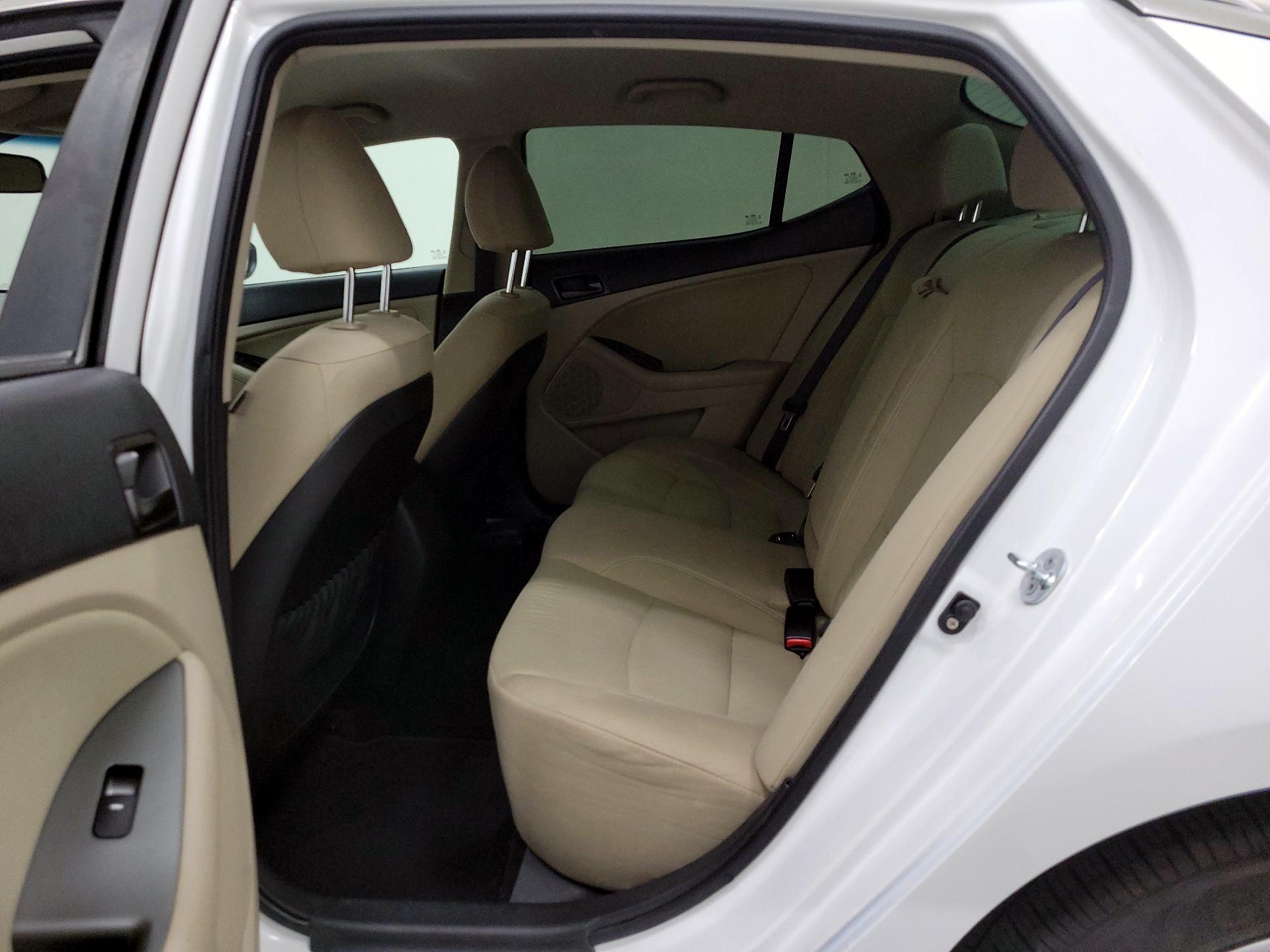 Thumbnail: 2015 Kia Optima - 18